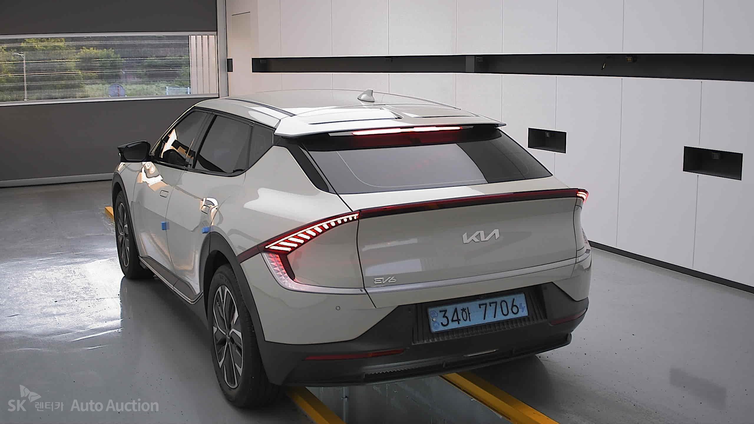 2023 - kia ev6
