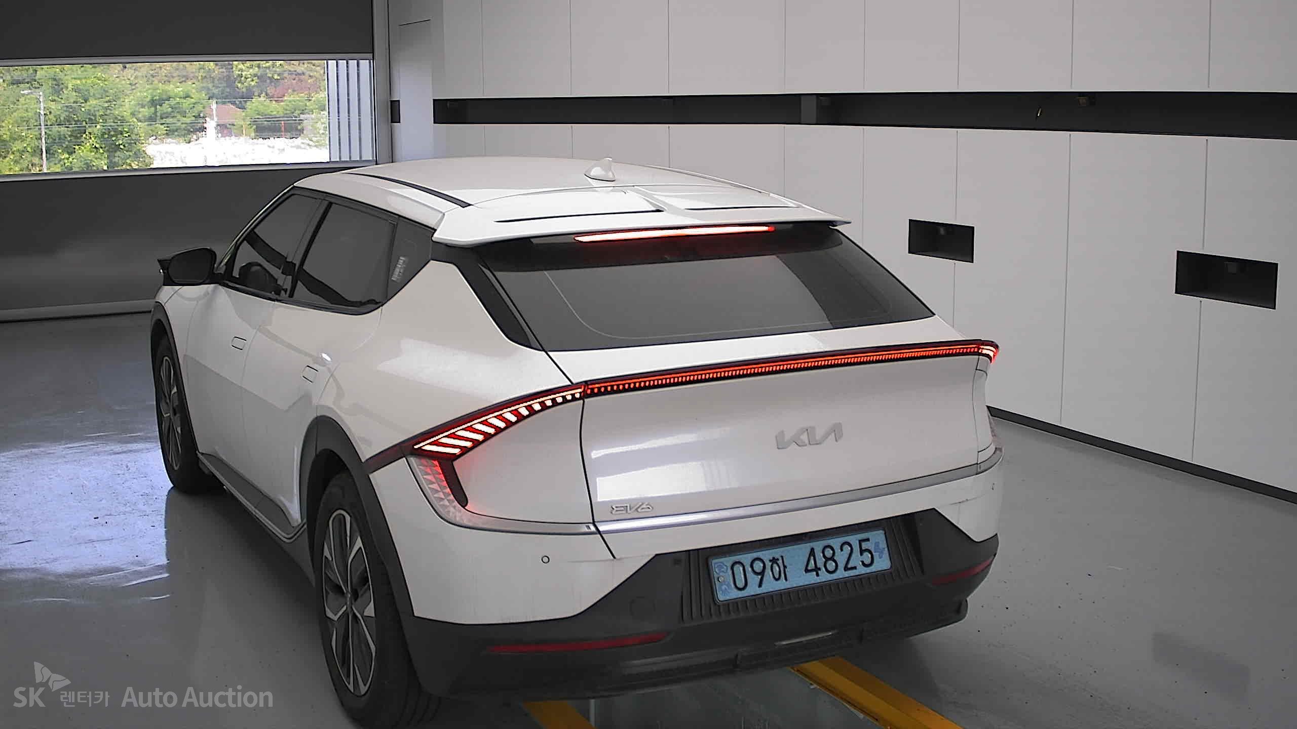 2023 - kia ev6