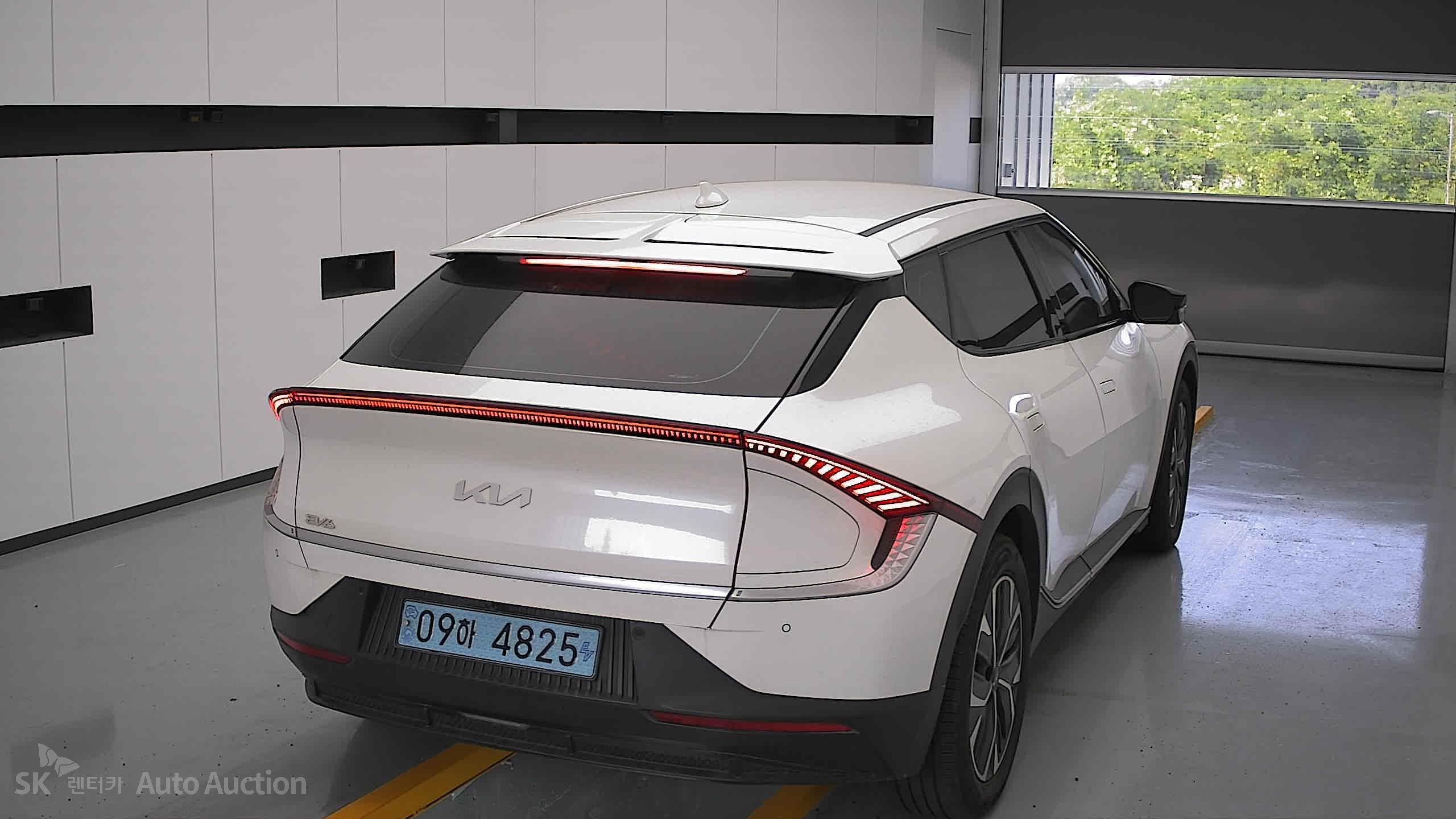 2023 - kia ev6