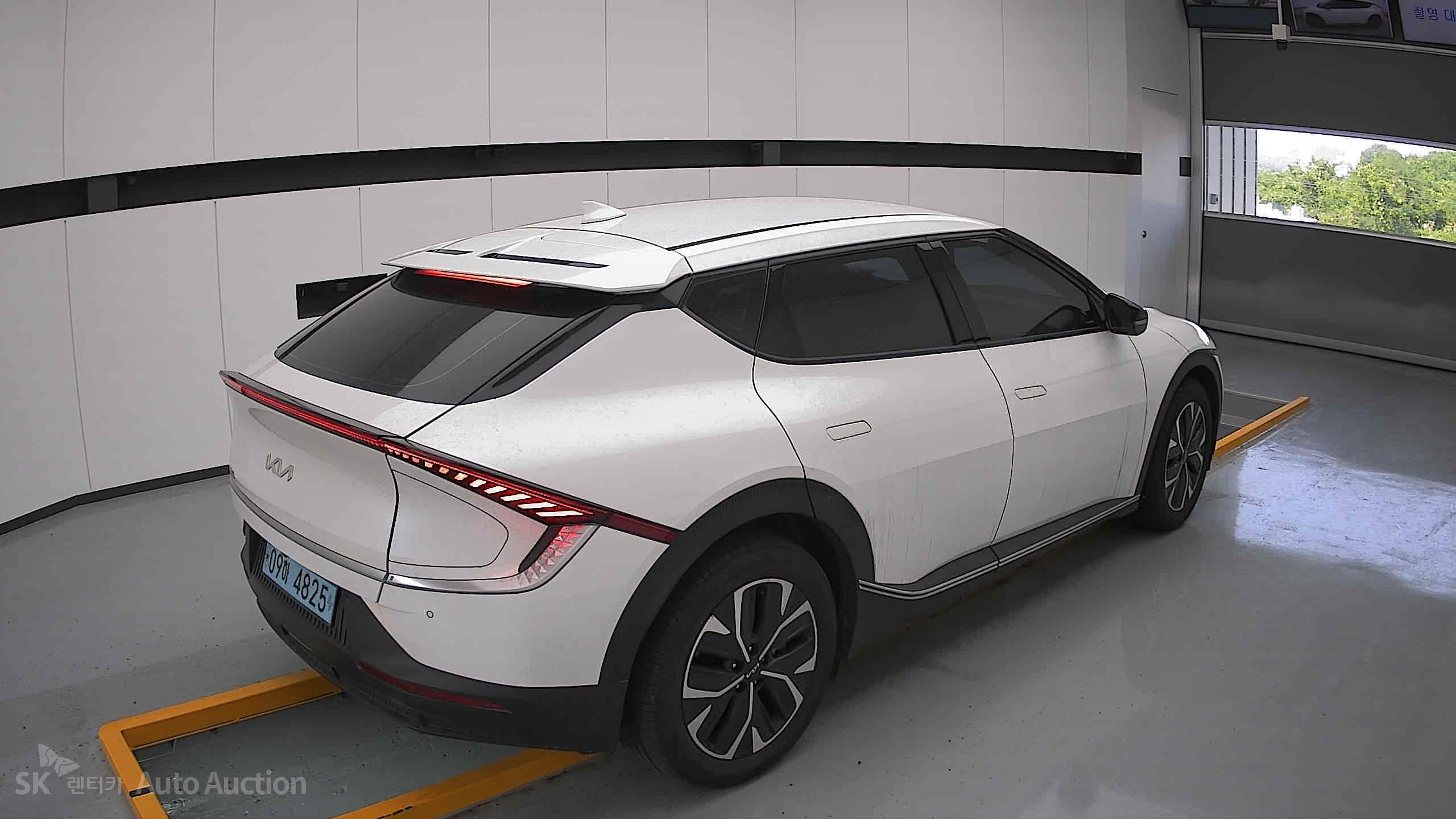 2023 - kia ev6