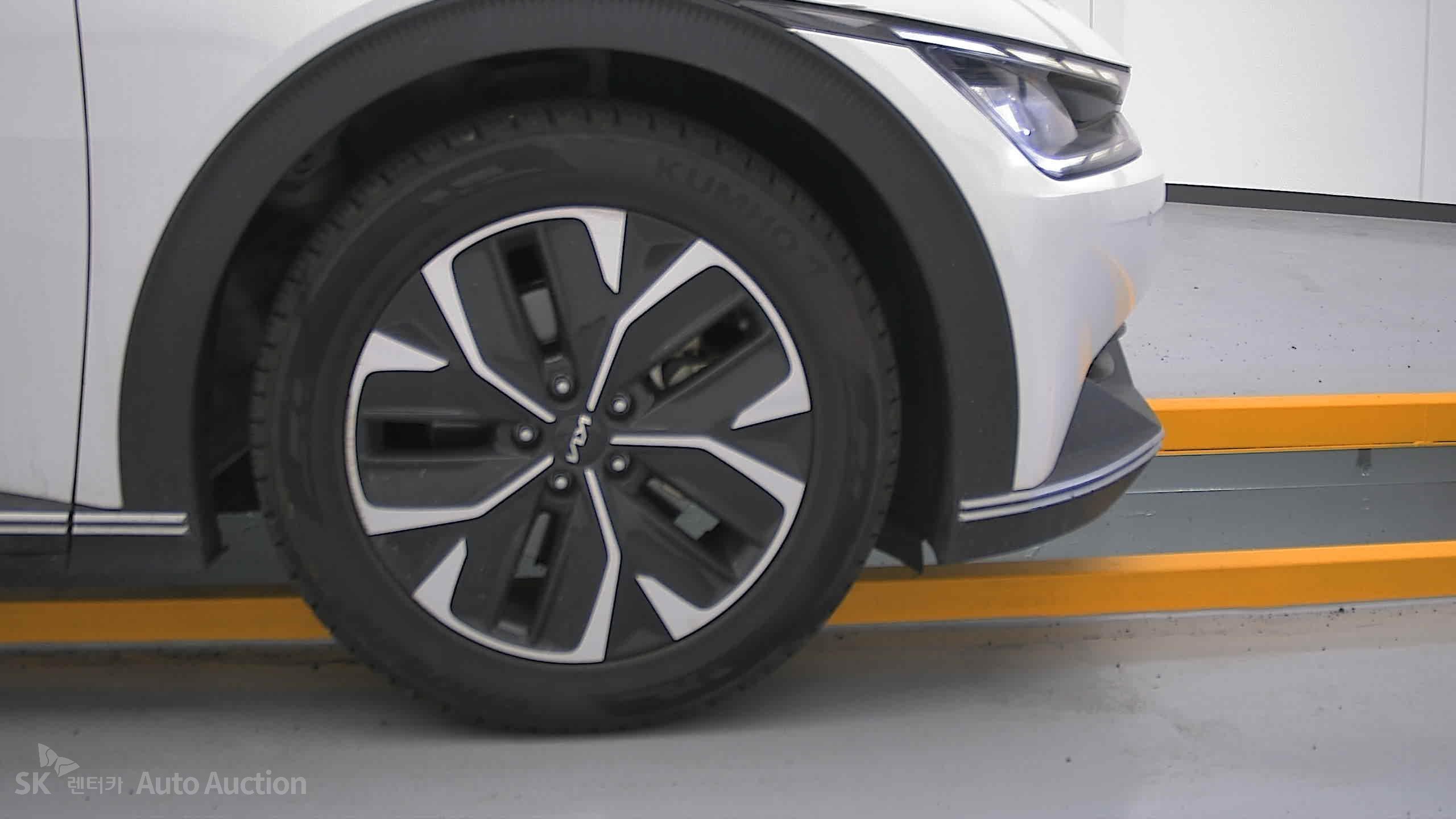 2023 - kia ev6