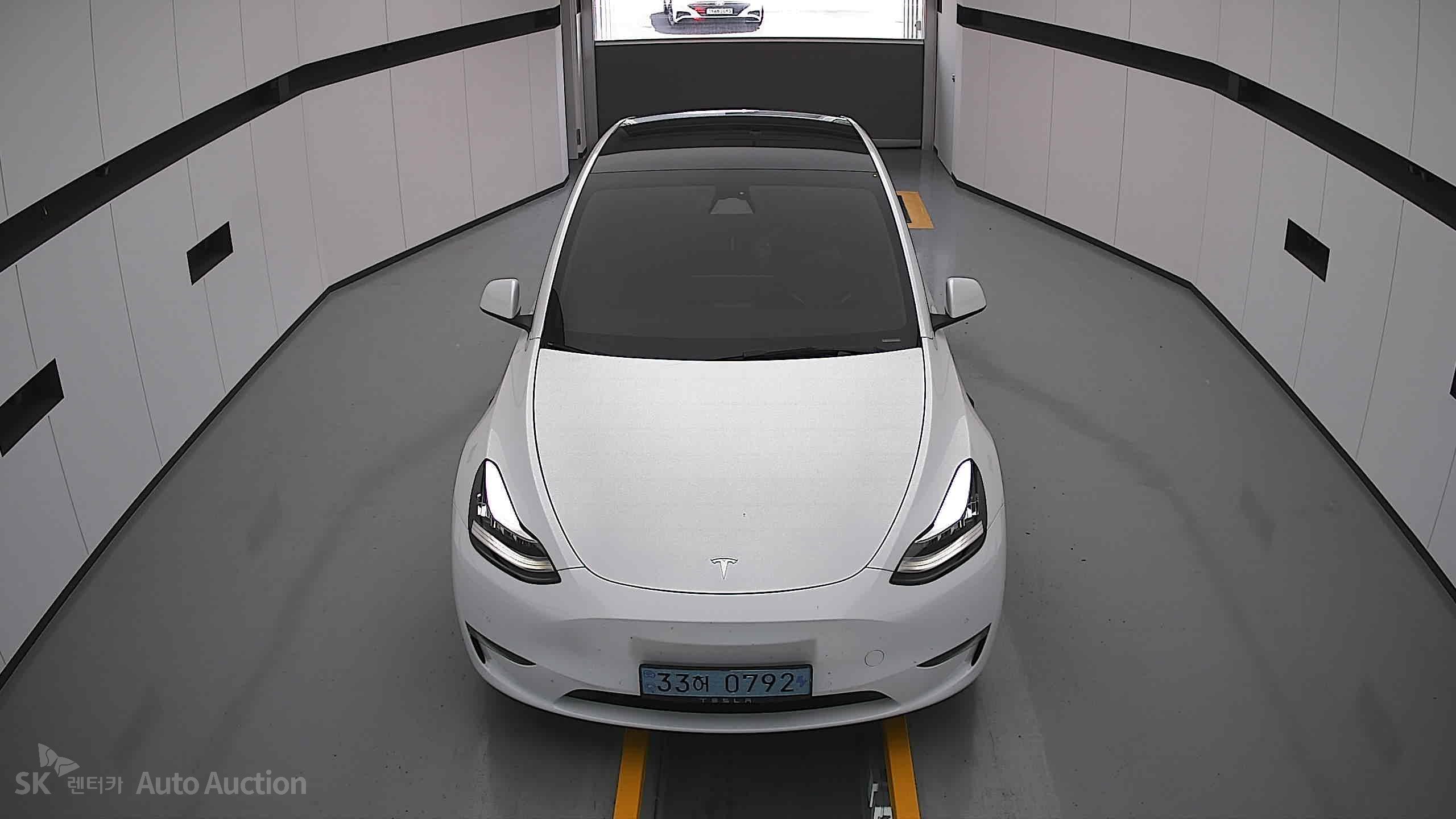 2022 - tesla model y