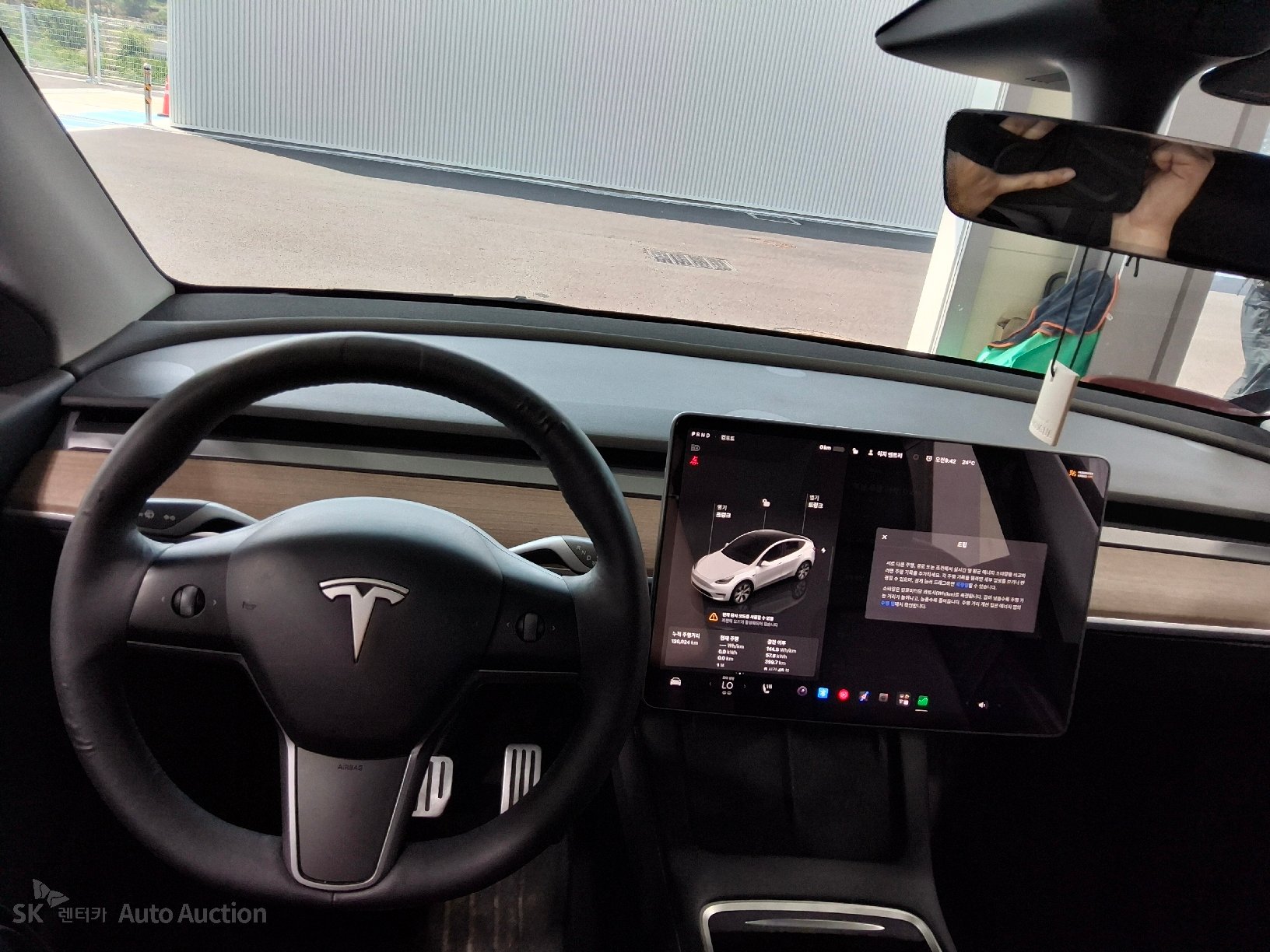 2022 - tesla model y