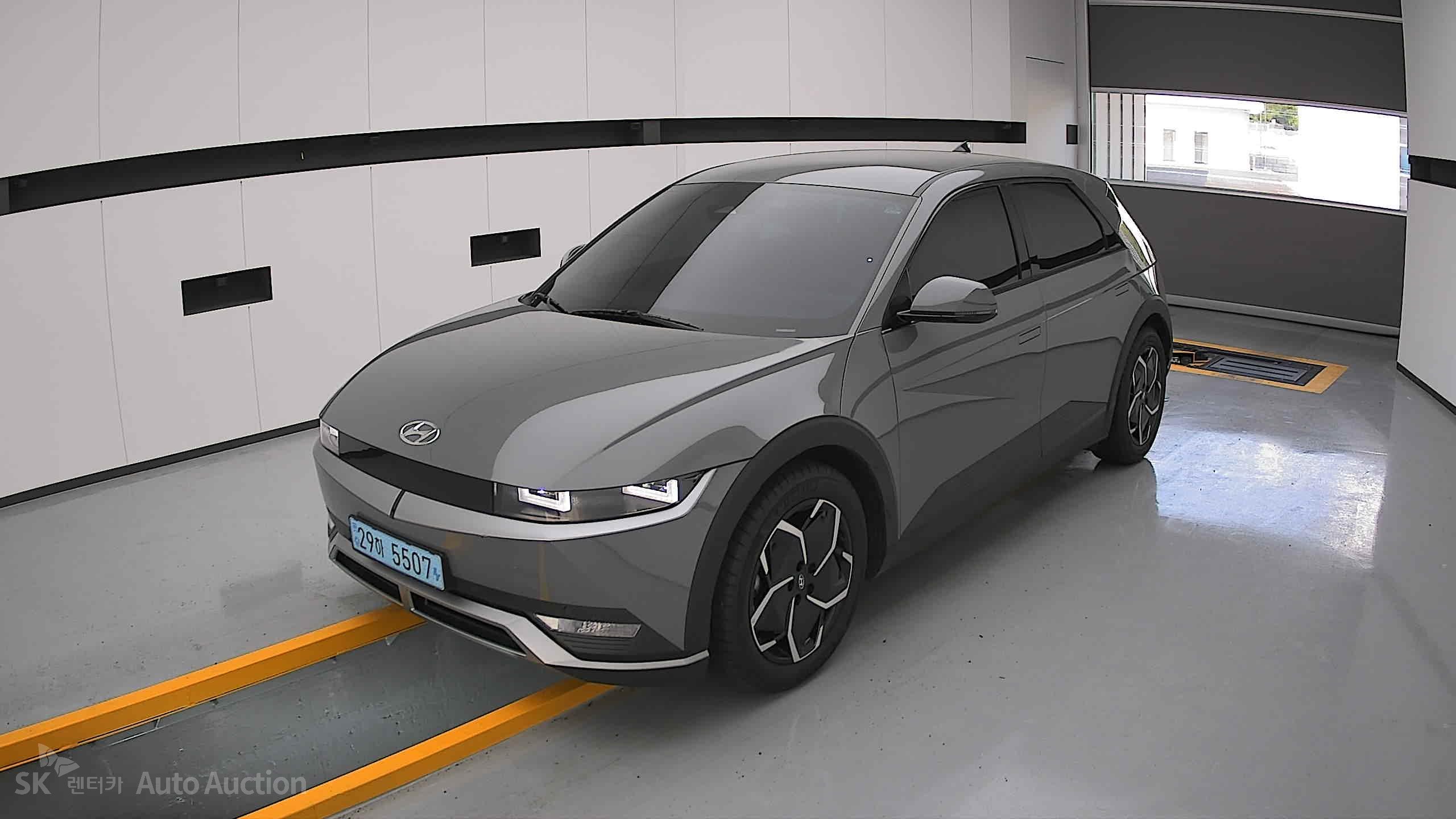 2022 - hyundai ioniq
