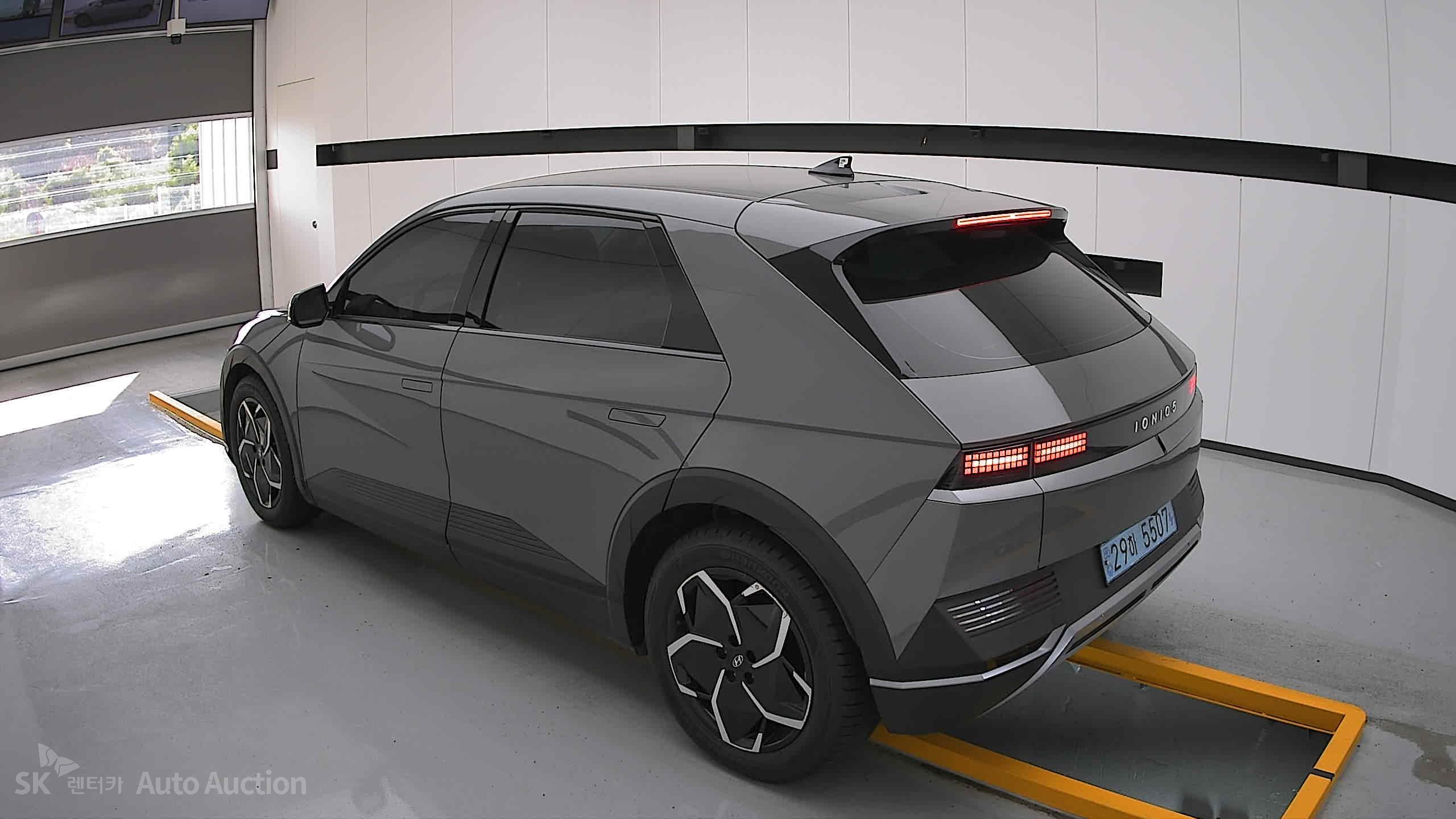 2022 - hyundai ioniq