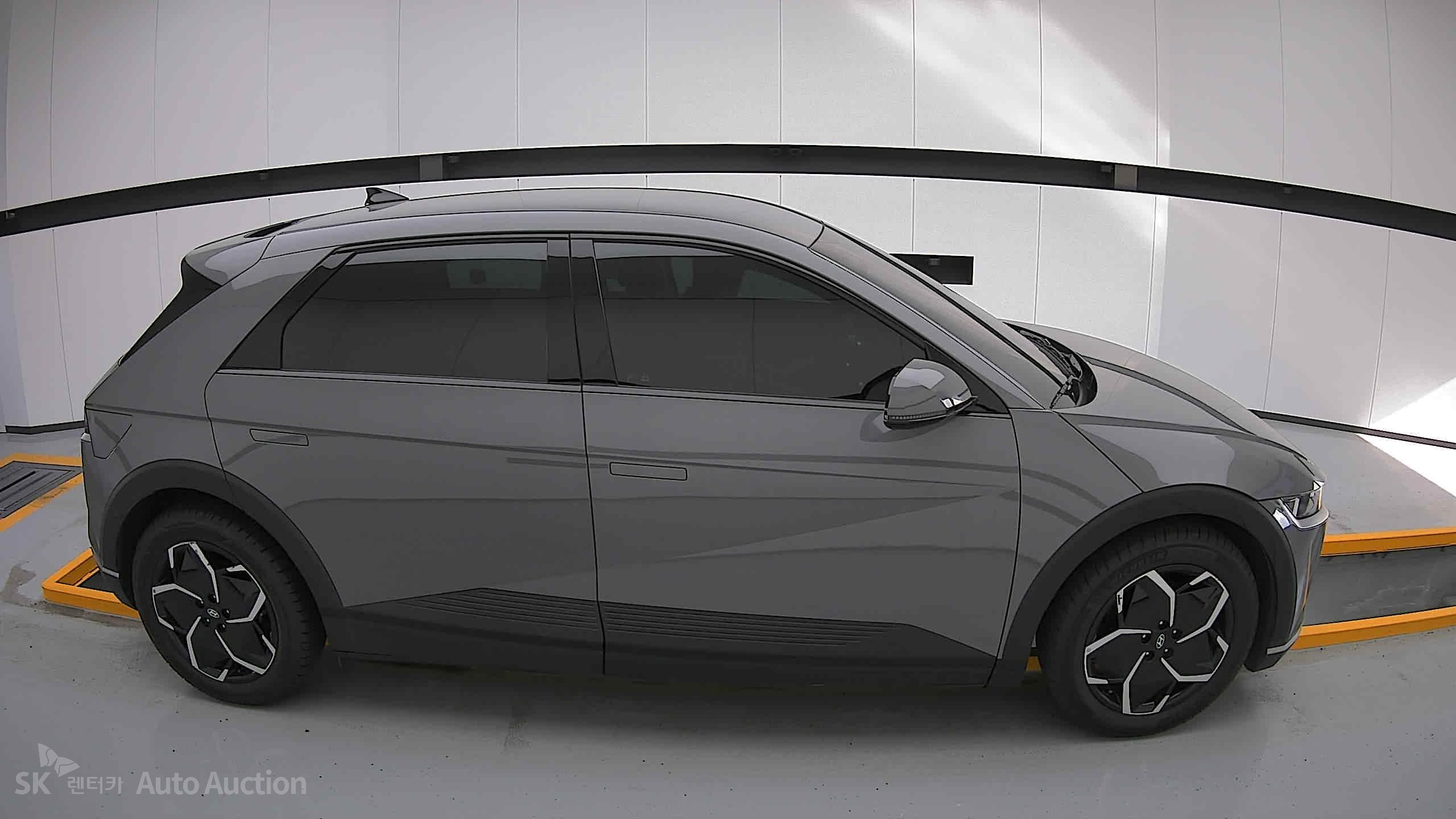 2022 - hyundai ioniq
