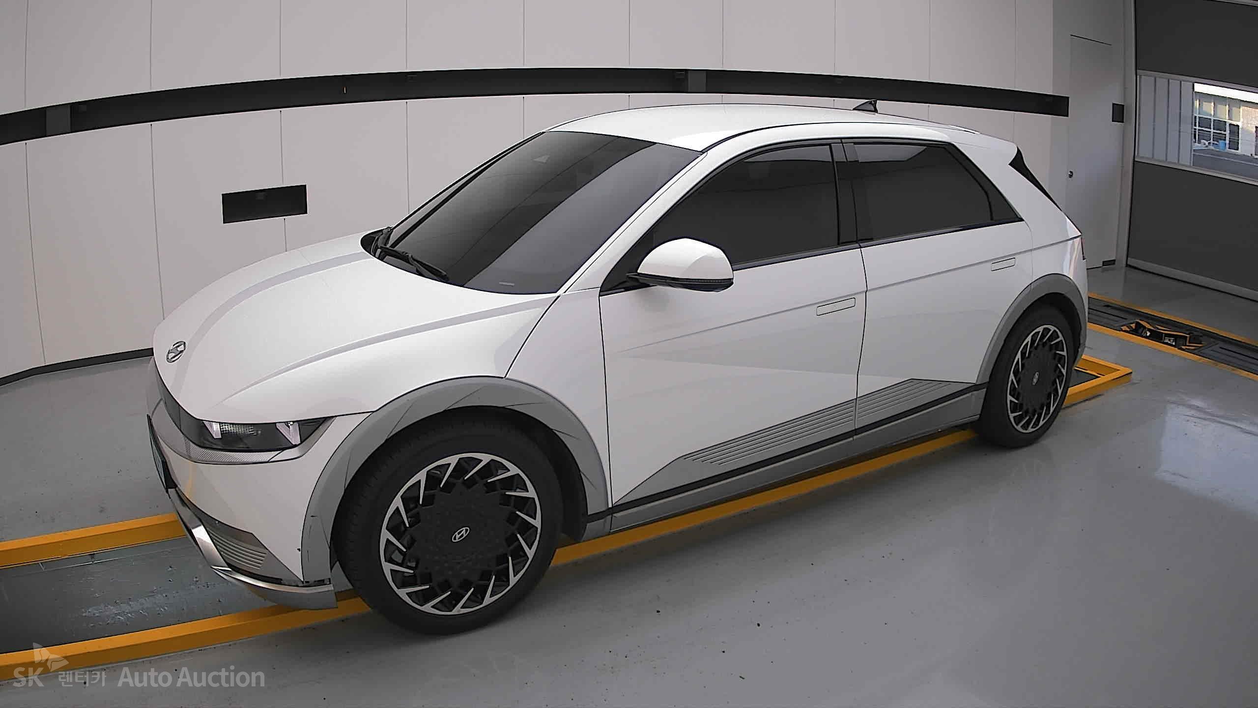 2023 - hyundai ioniq