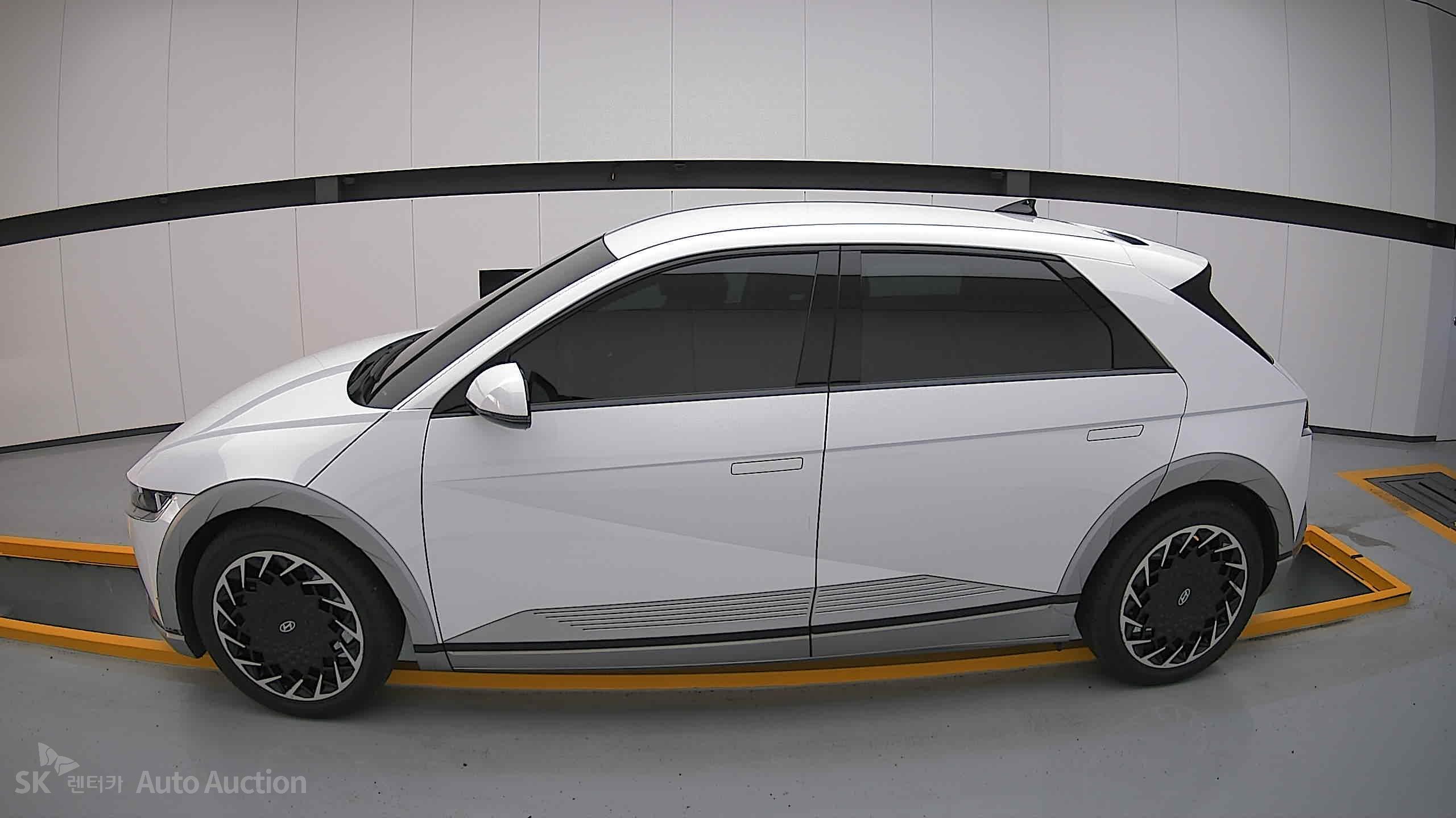 2023 - hyundai ioniq
