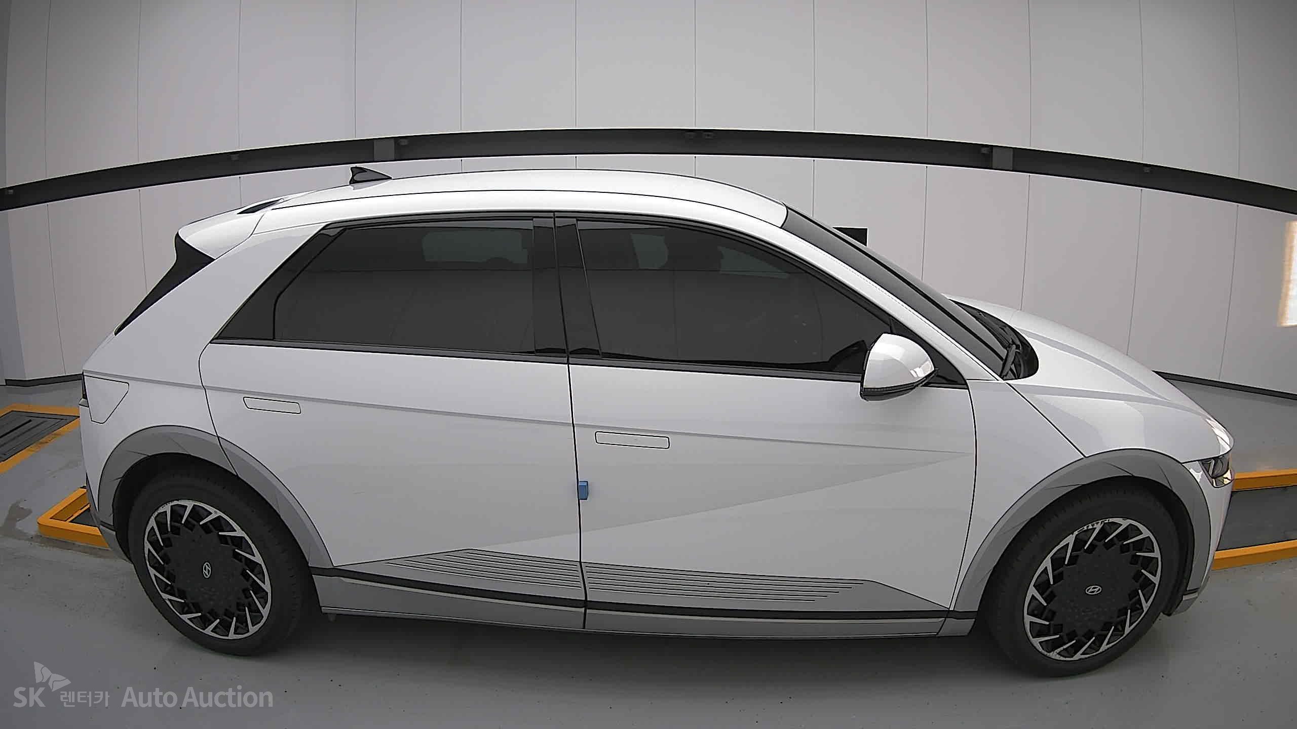 2023 - hyundai ioniq