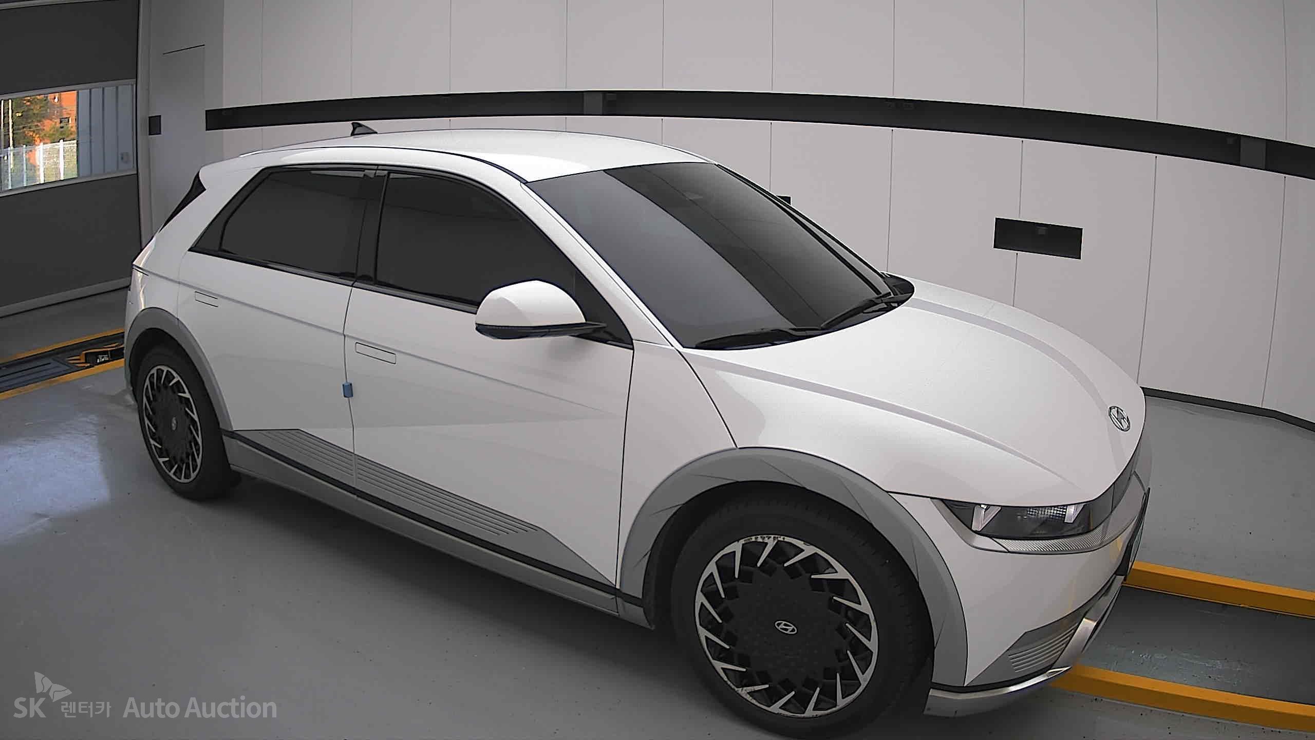 2023 - hyundai ioniq