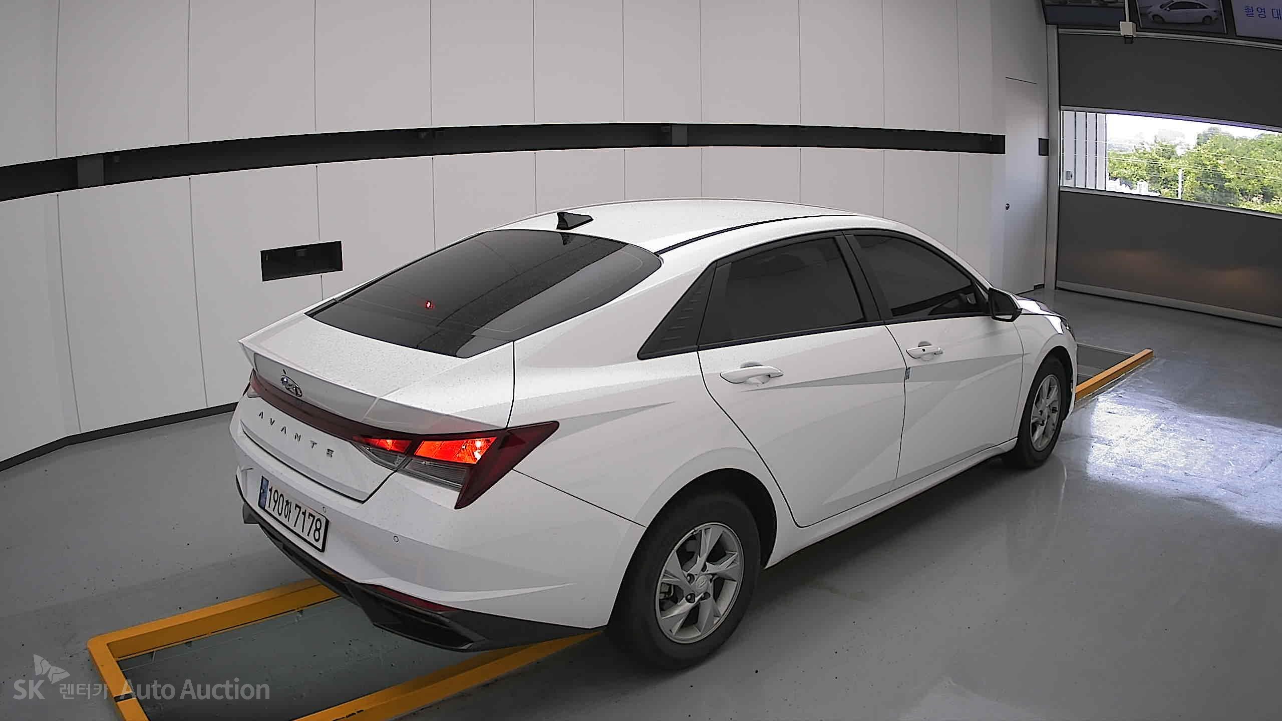 2023 - hyundai avante