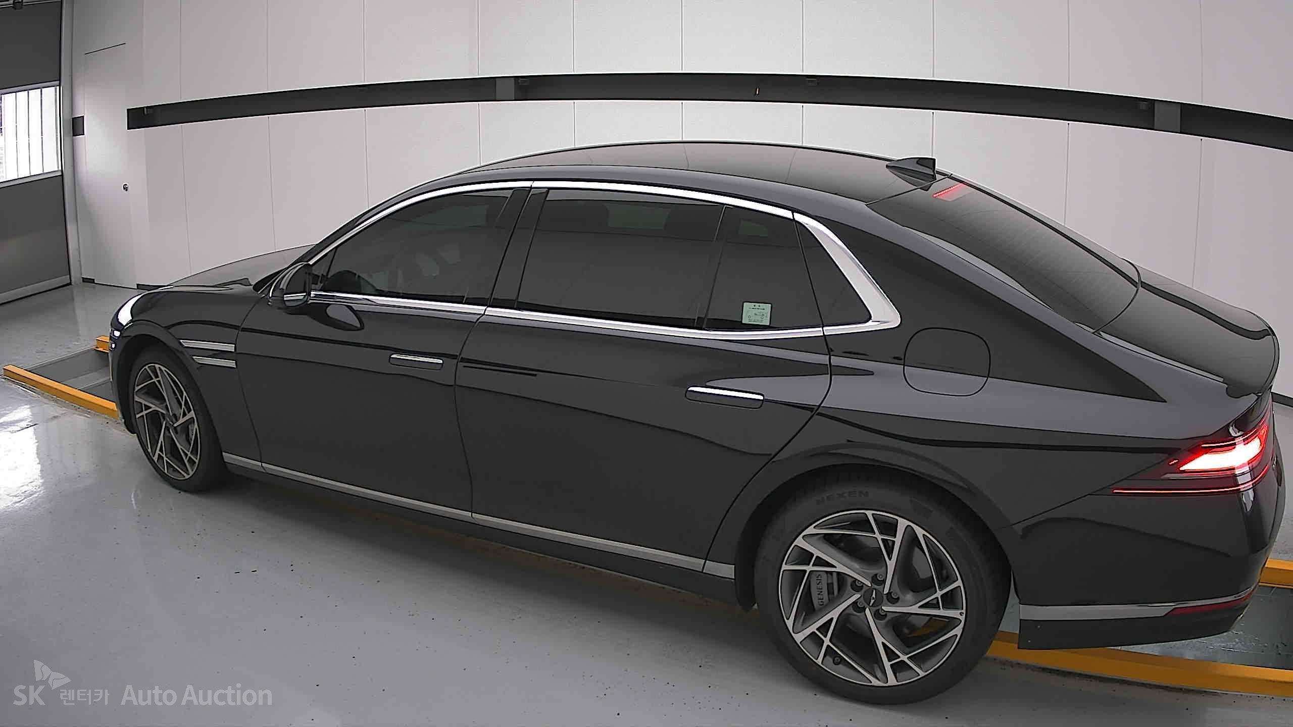 2023 - genesis g90