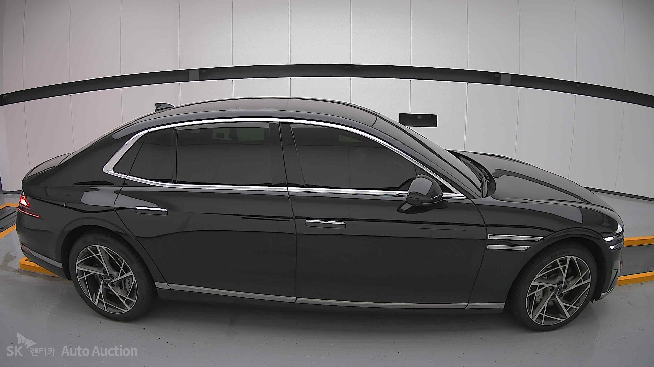 2023 - genesis g90