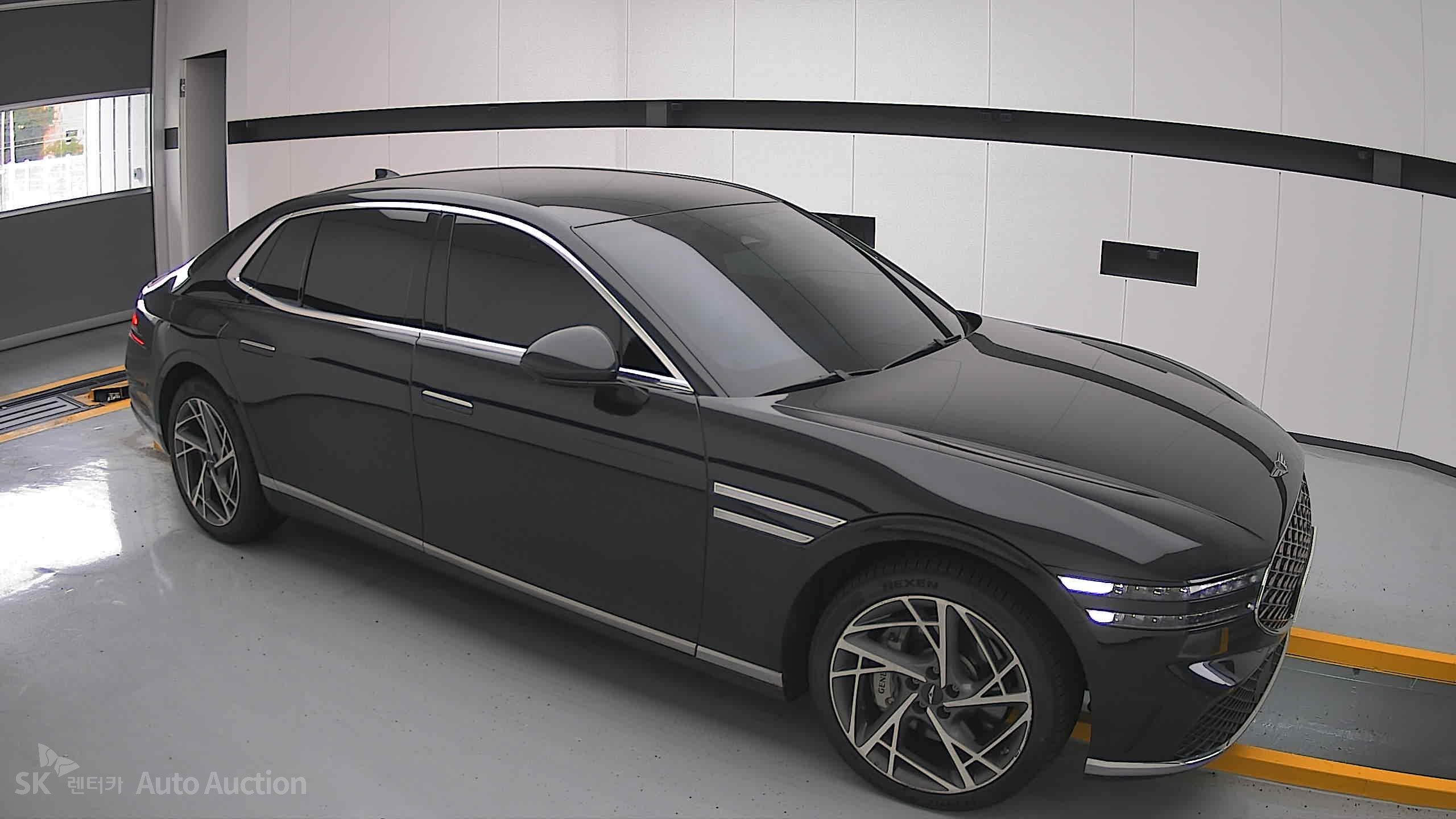 2023 - genesis g90