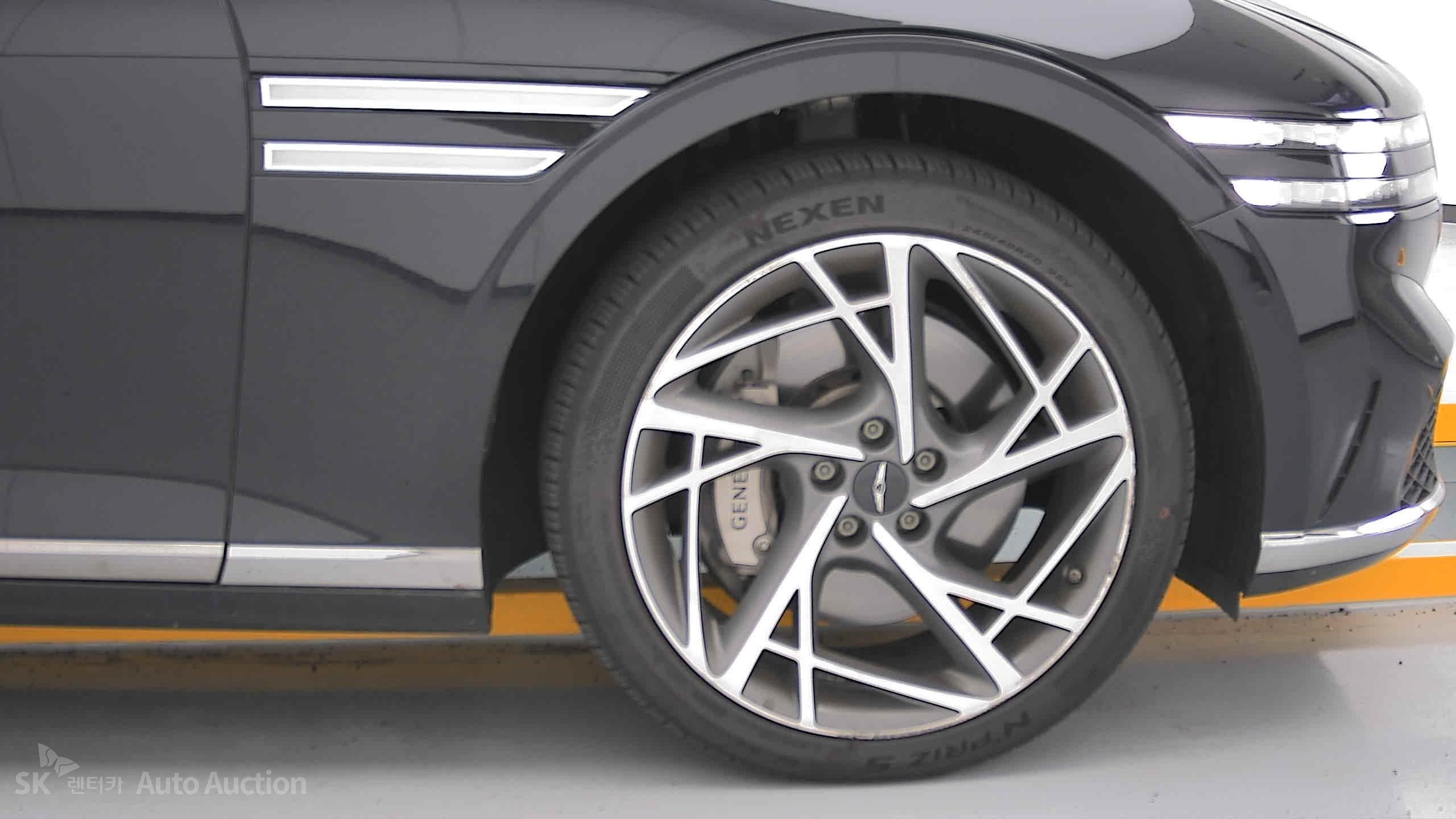 2023 - genesis g90