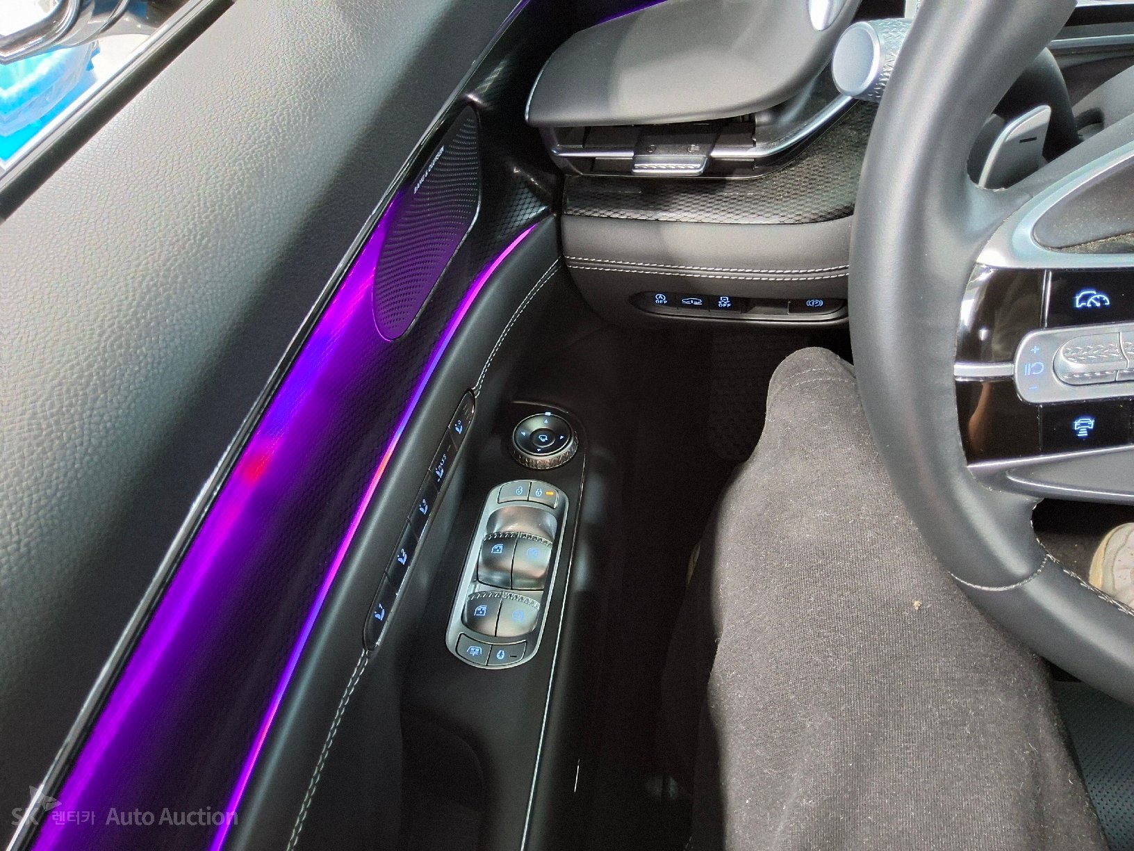 2023 - genesis g90
