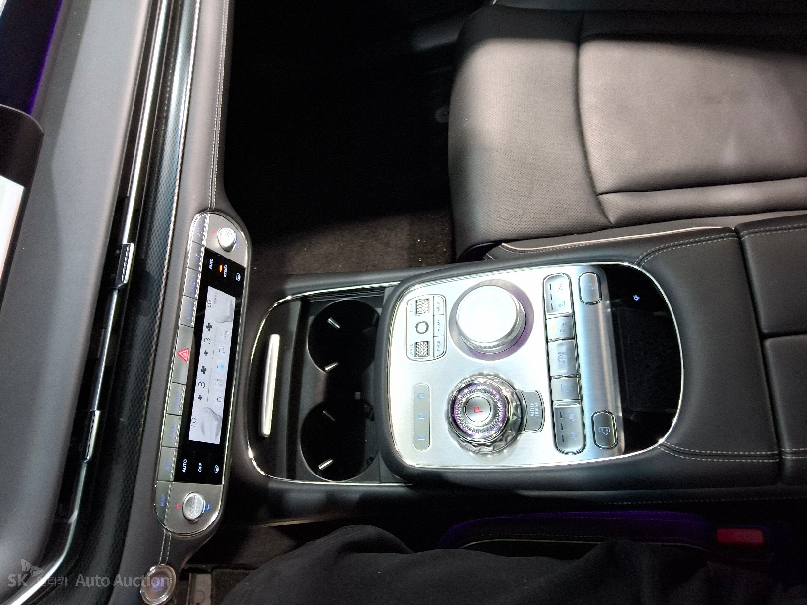 2023 - genesis g90