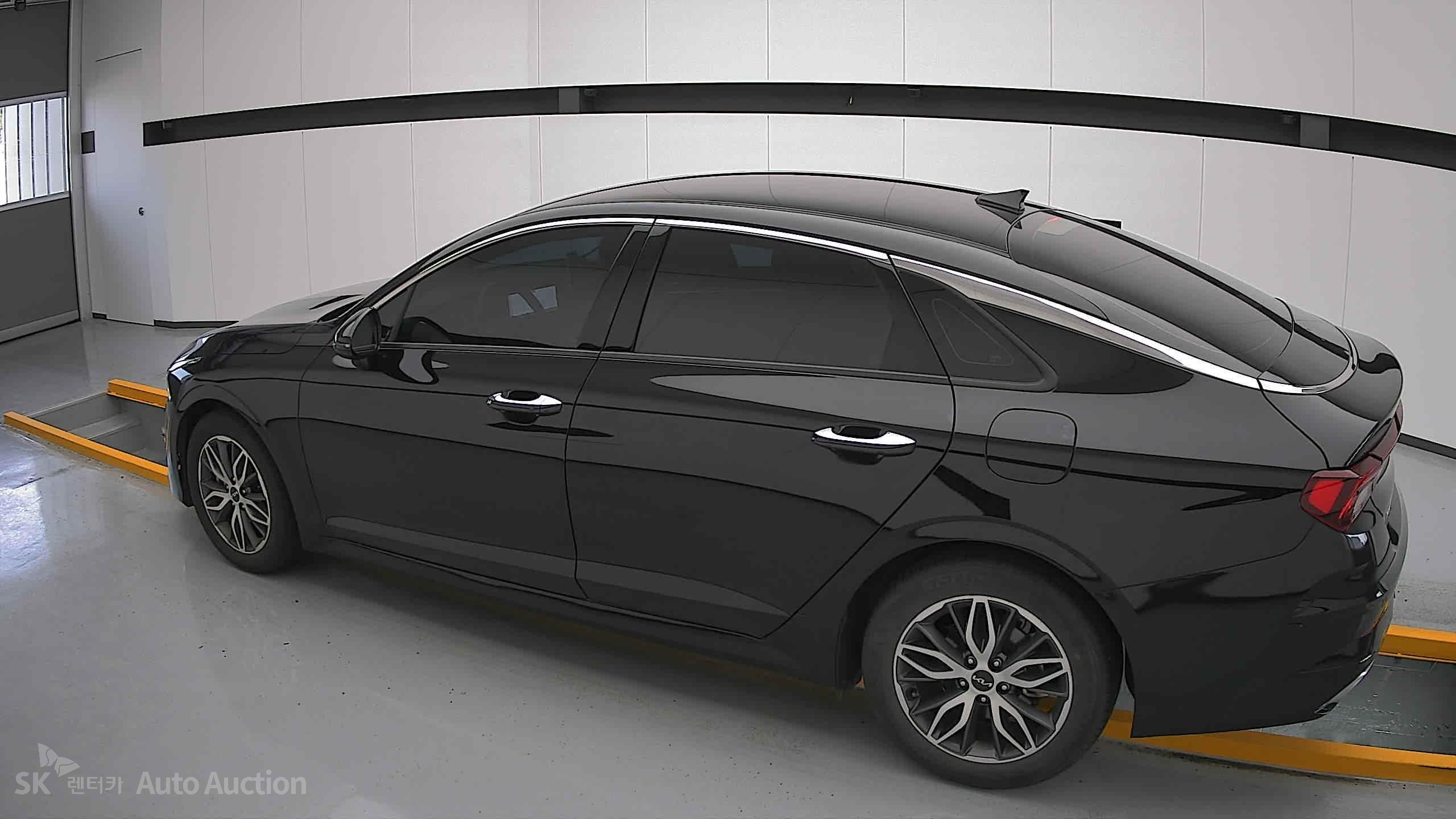 2023 - kia k5