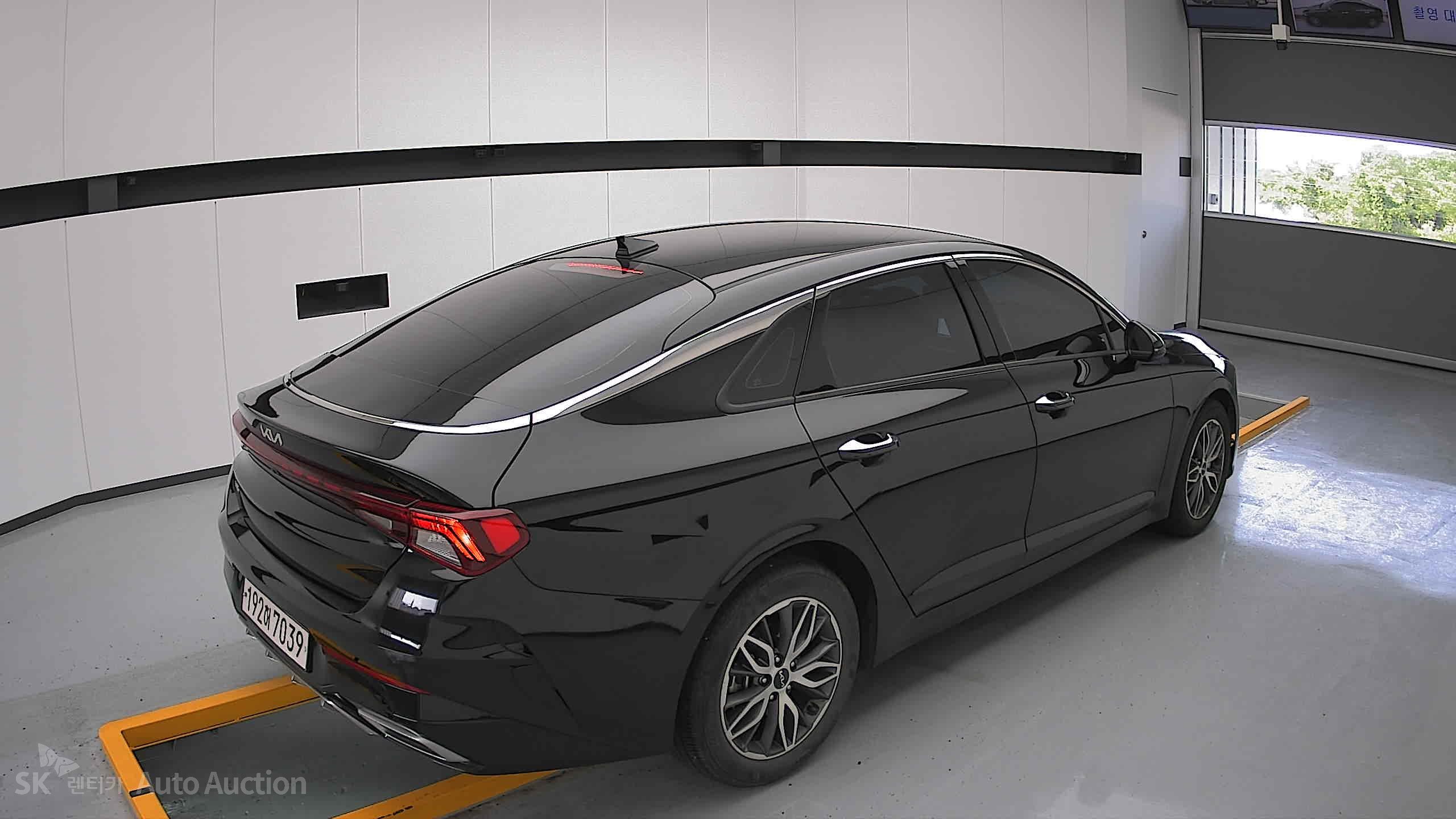 2023 - kia k5