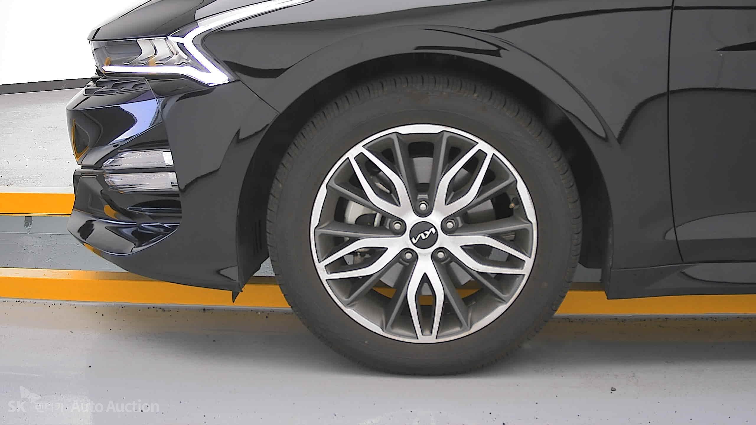 2023 - kia k5