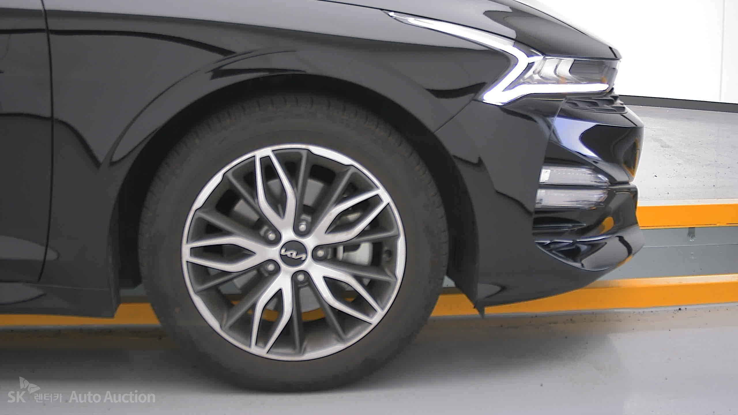 2023 - kia k5