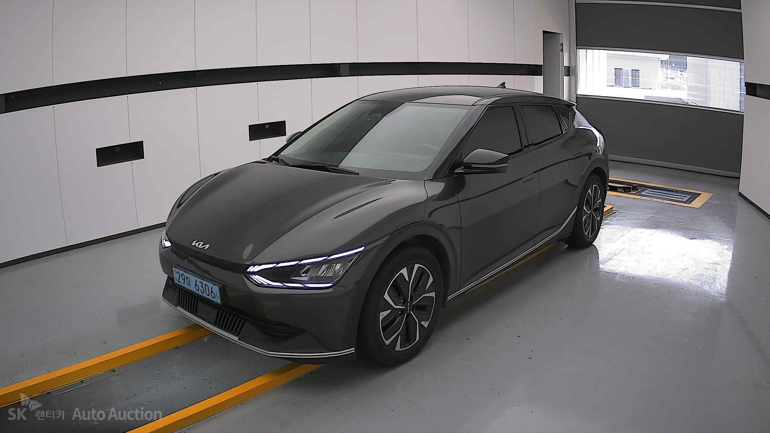 2022 - kia ev6
