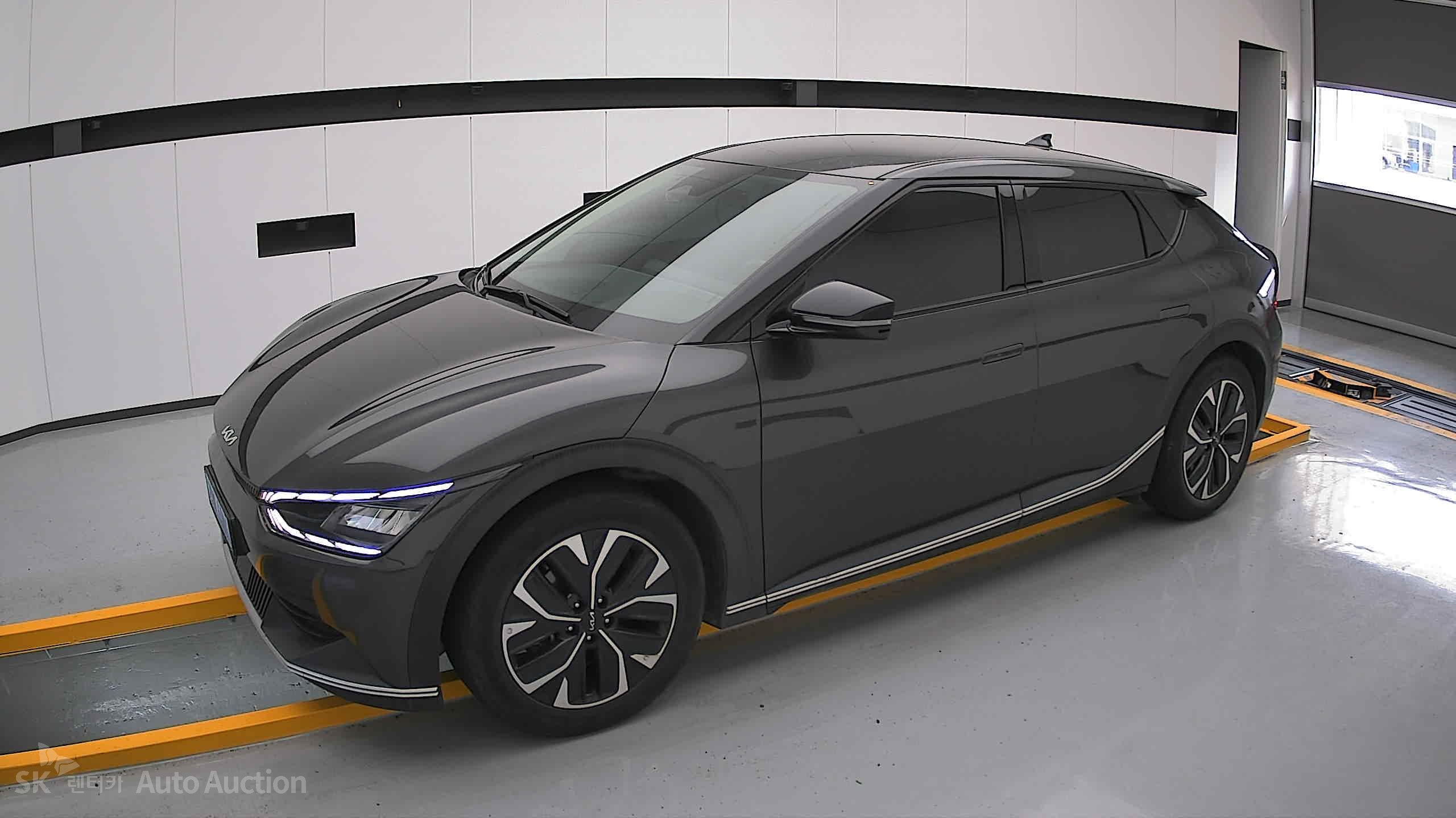 2022 - kia ev6