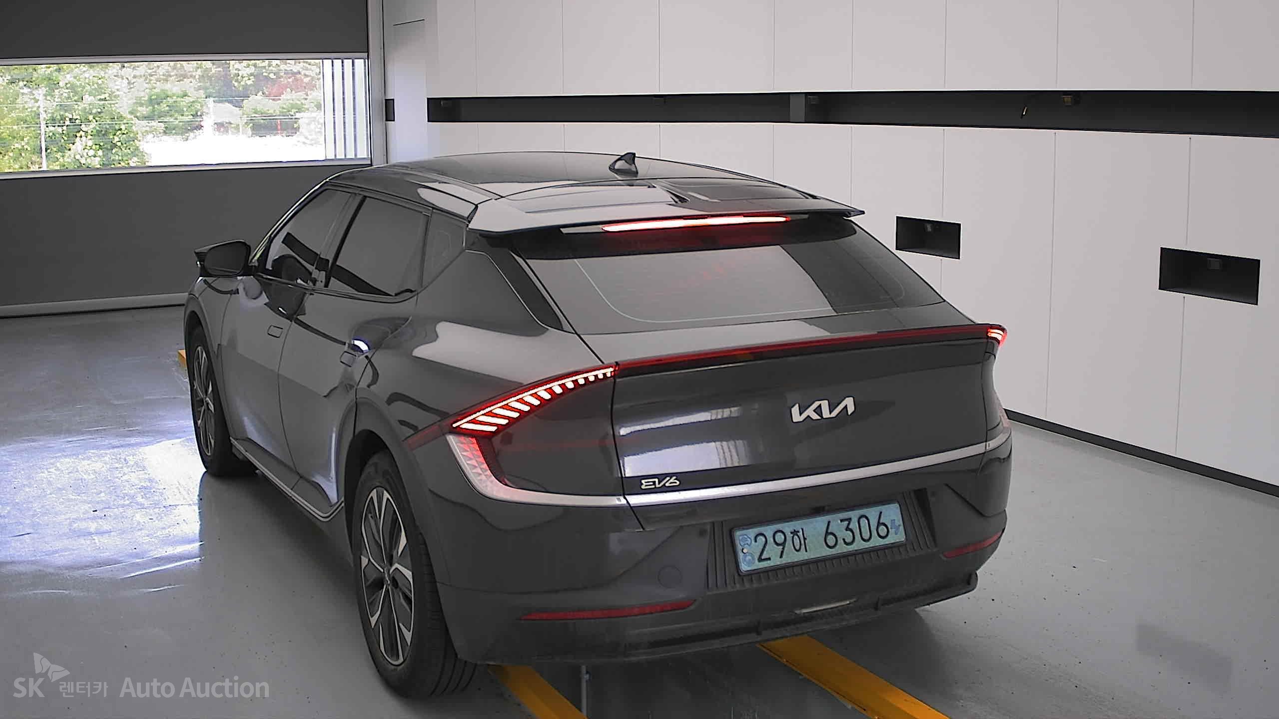 2022 - kia ev6