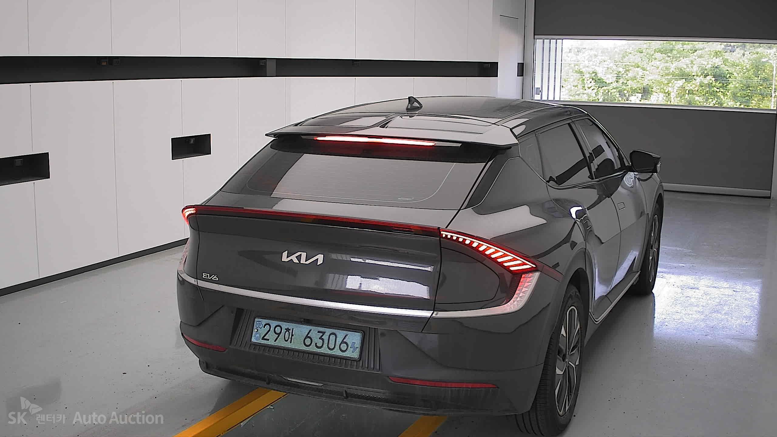2022 - kia ev6
