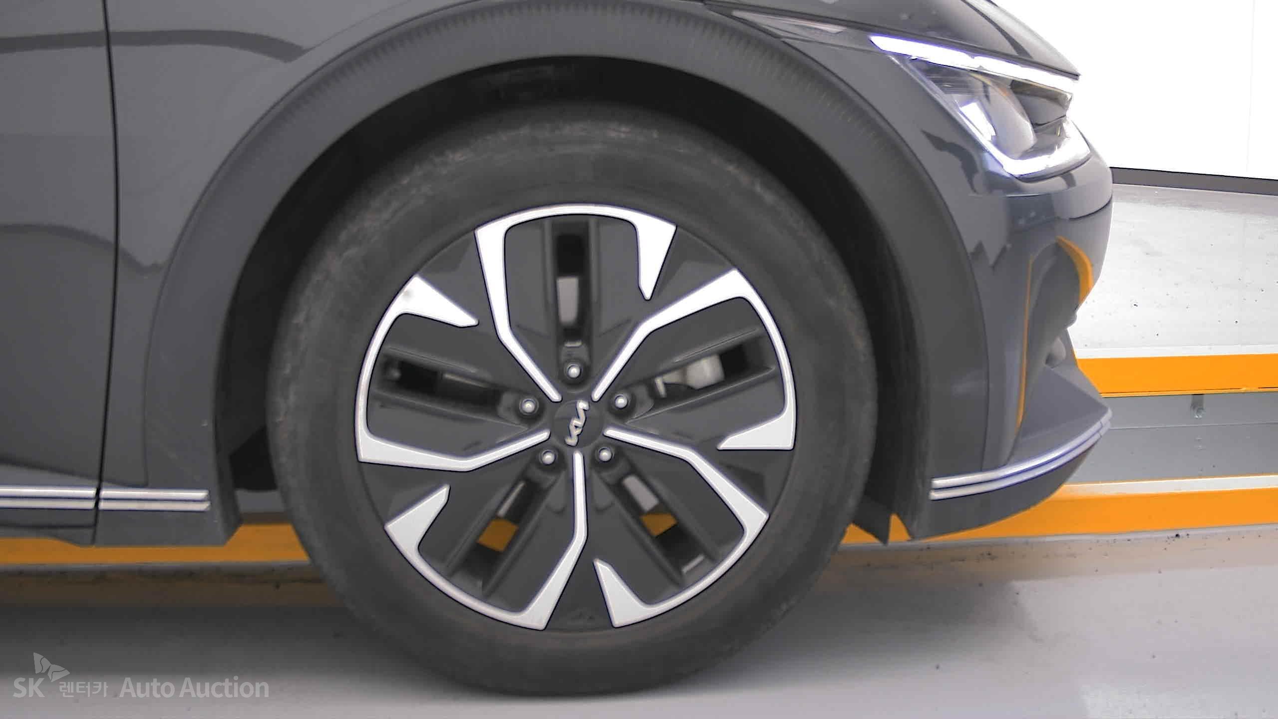 2022 - kia ev6