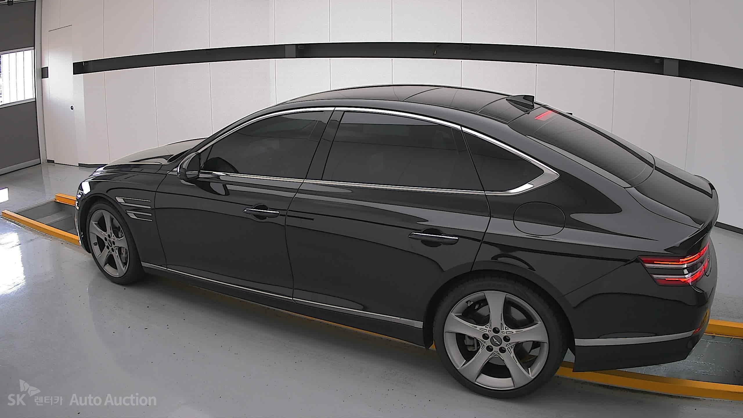 2022 - genesis g80