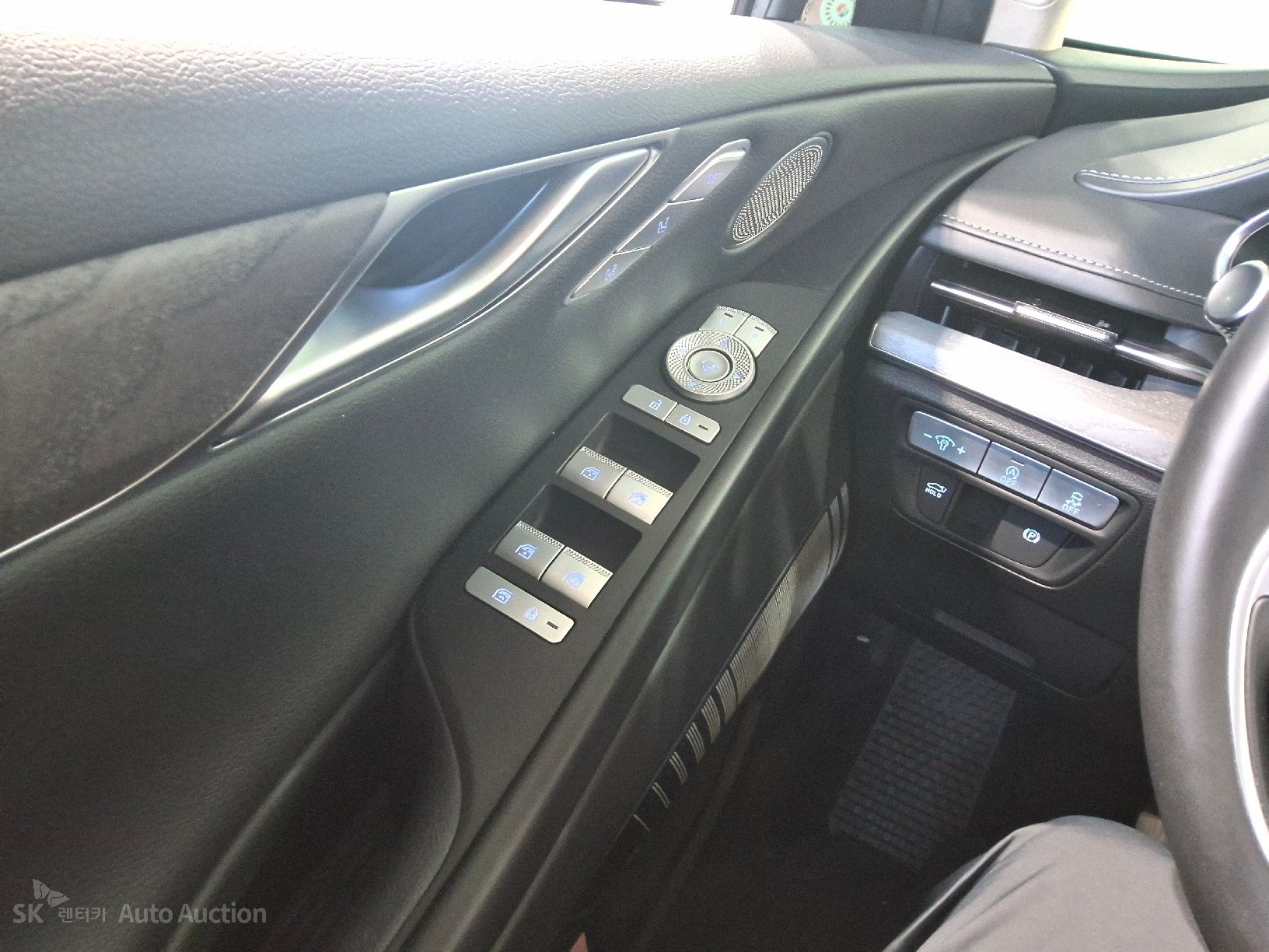 2022 - genesis g80