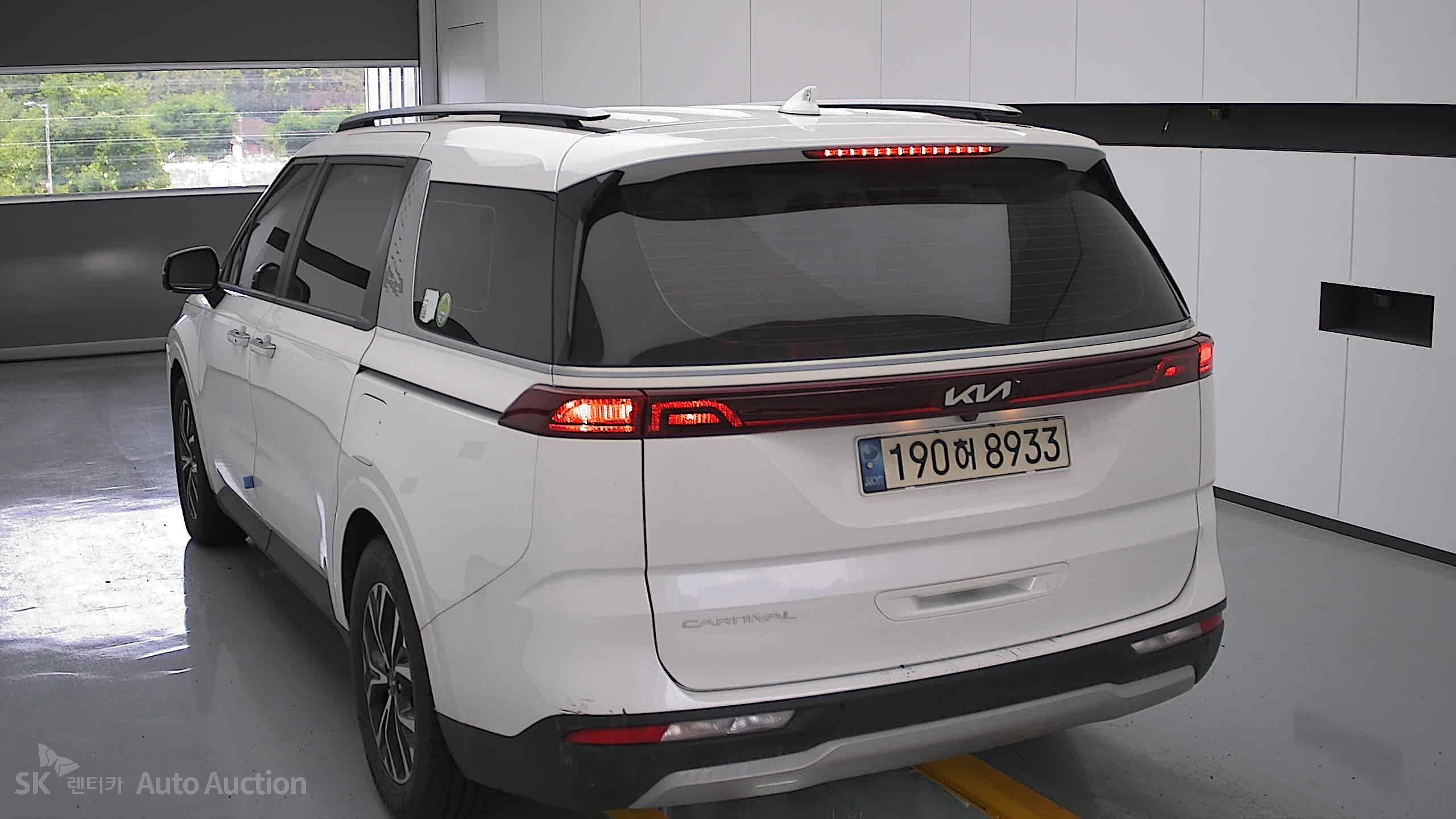 2022 - kia carnival