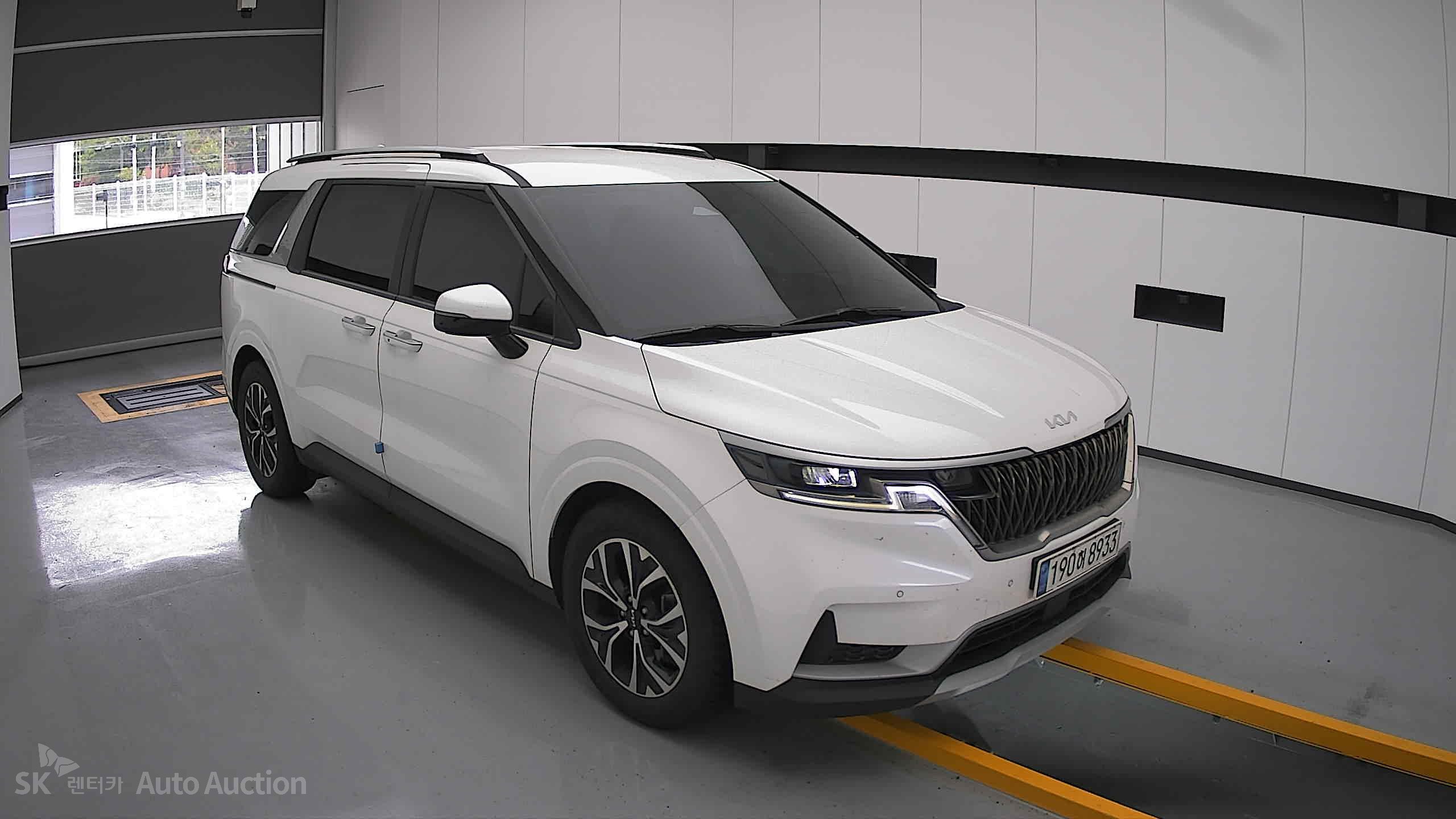 2022 - kia carnival
