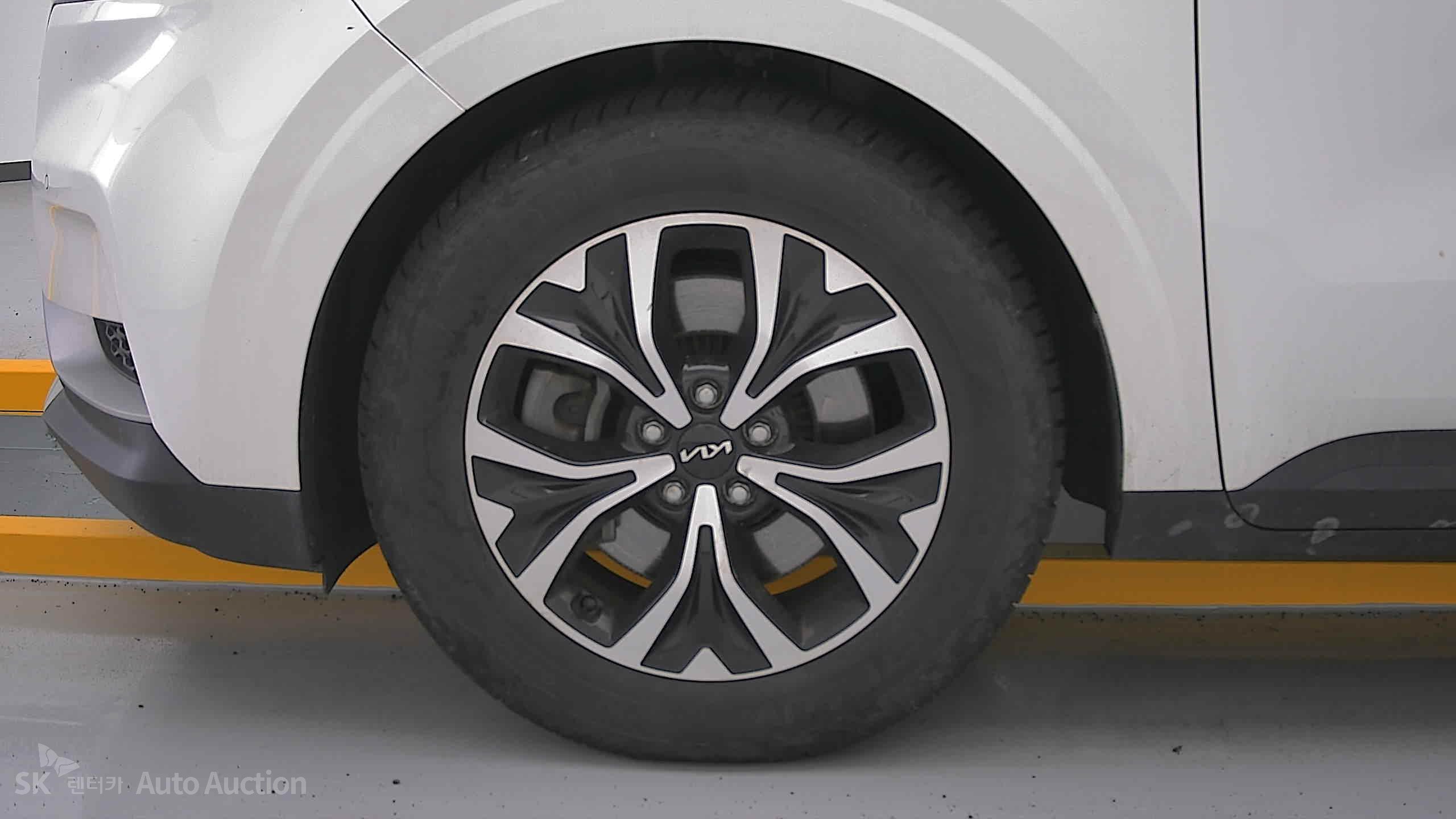 2022 - kia carnival