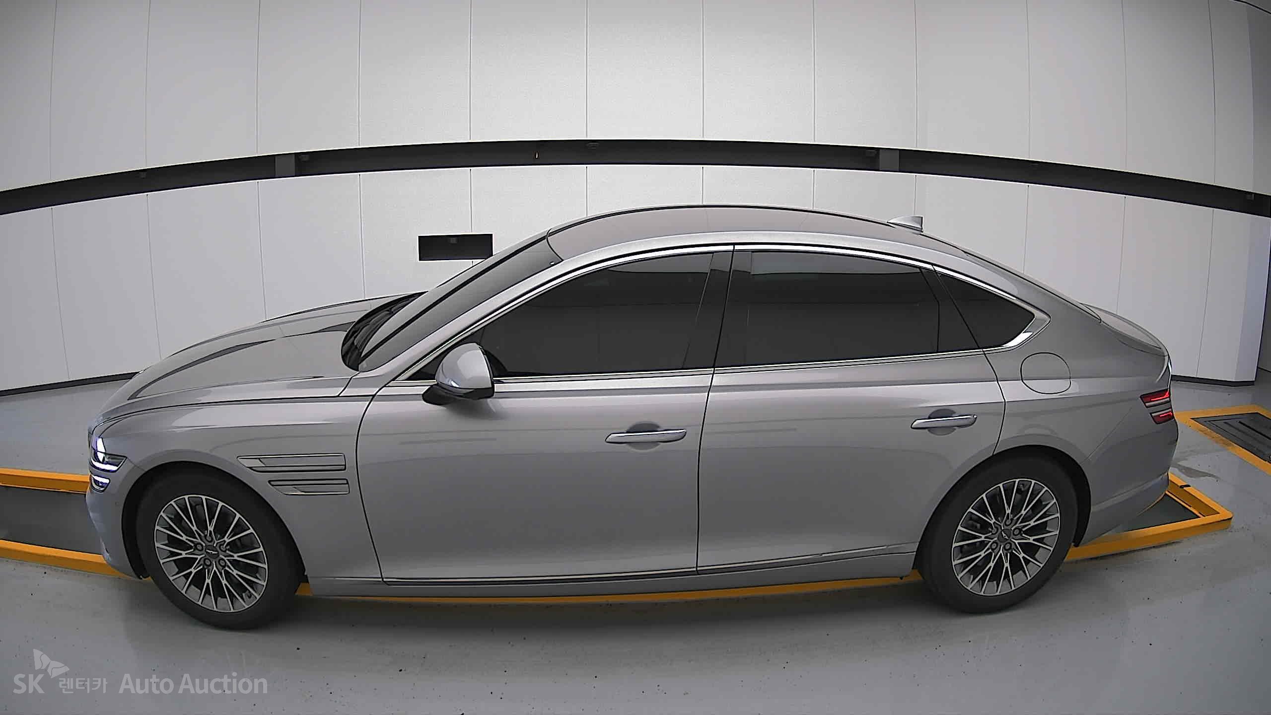 2022 - genesis g80