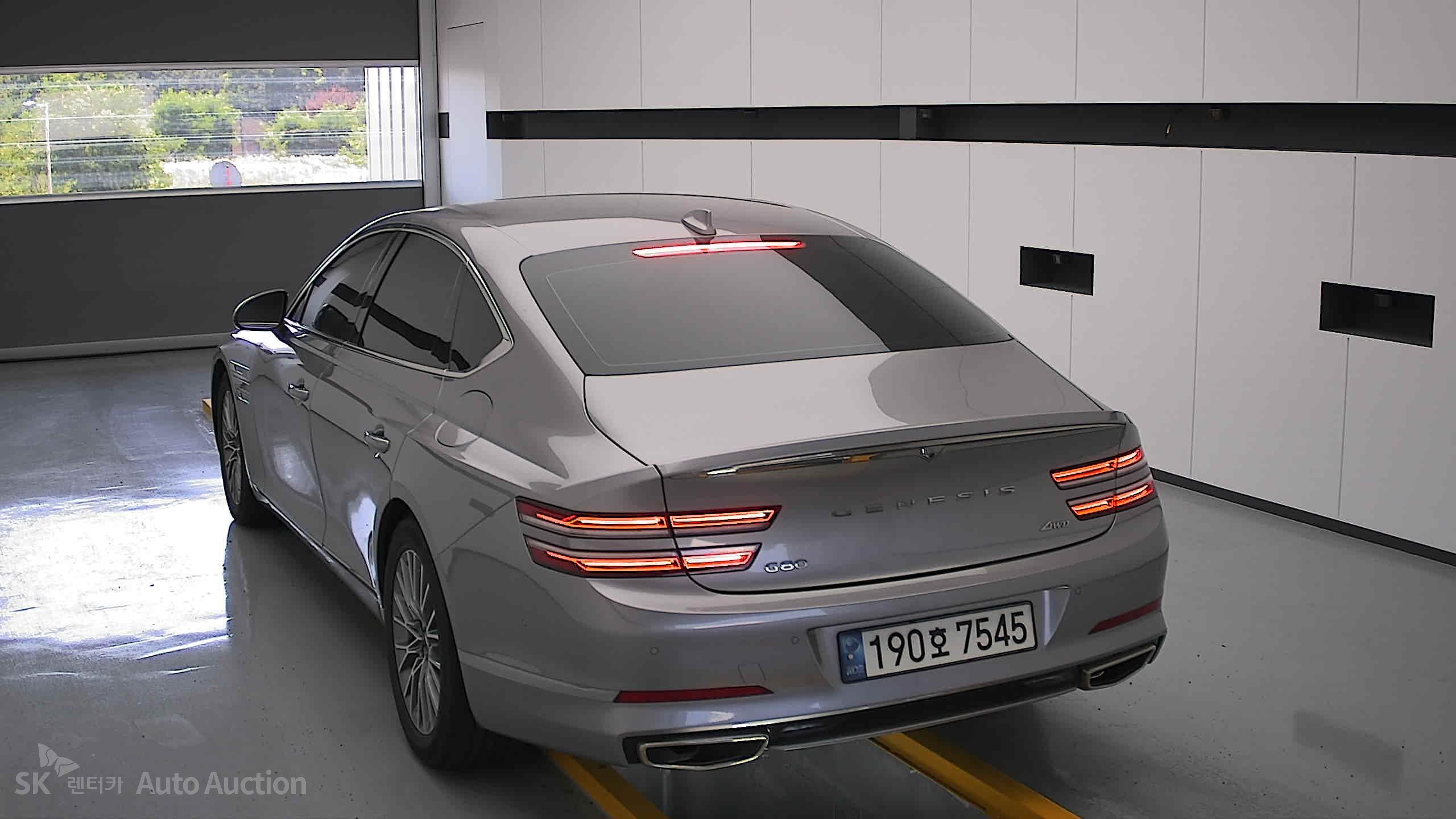 2022 - genesis g80