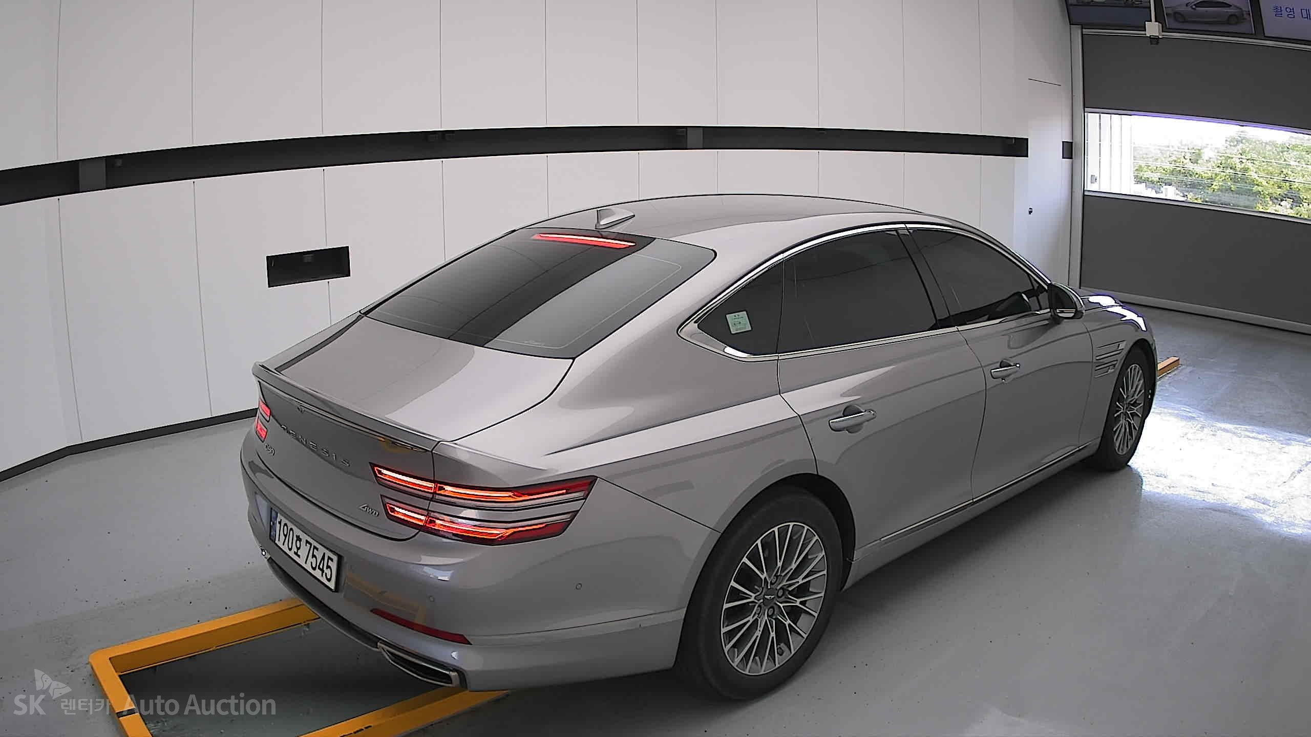 2022 - genesis g80