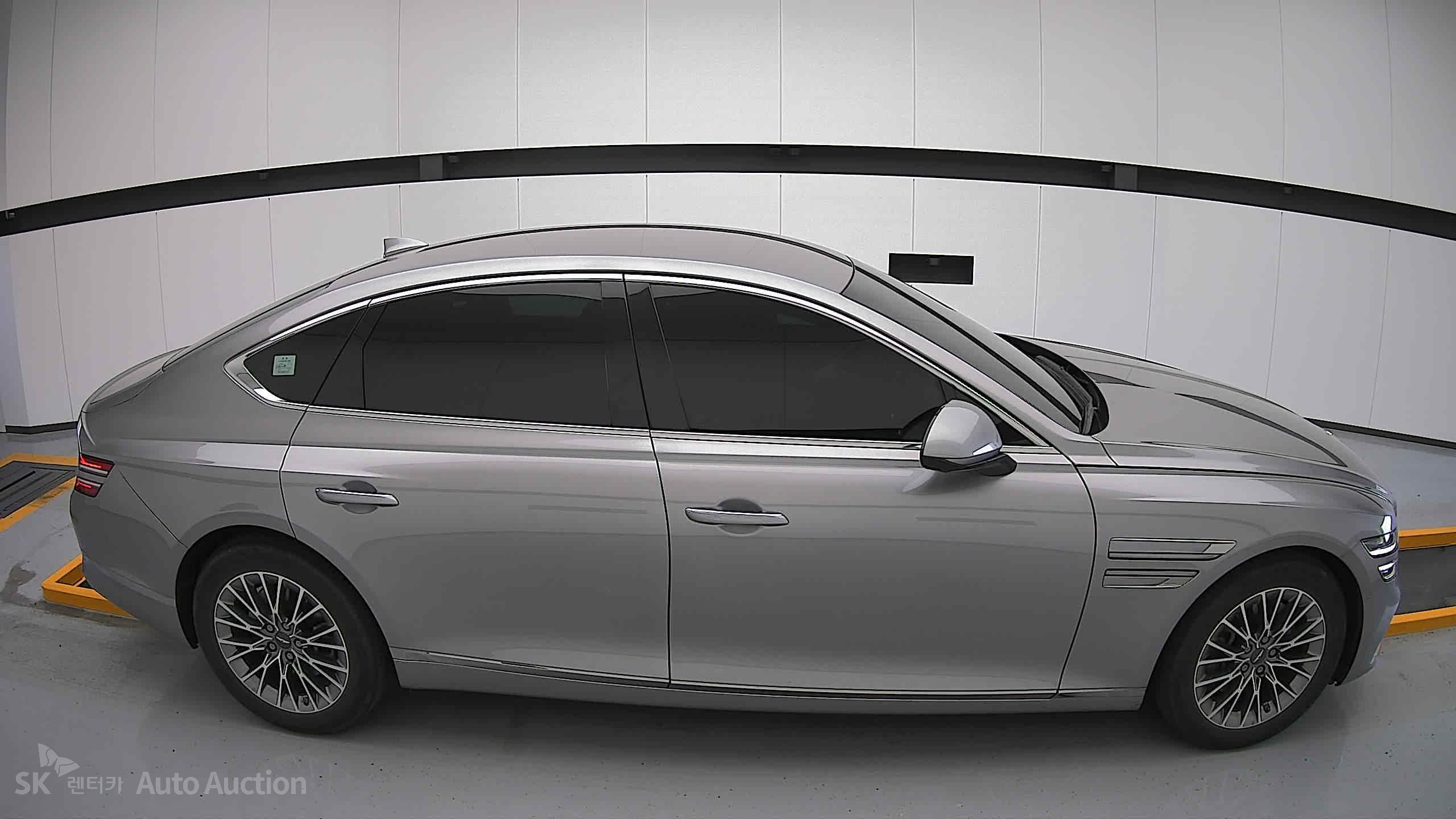 2022 - genesis g80