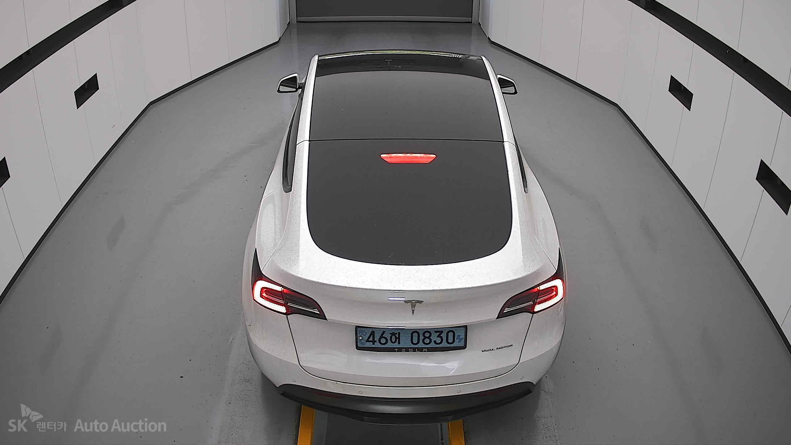 2022 - tesla model y