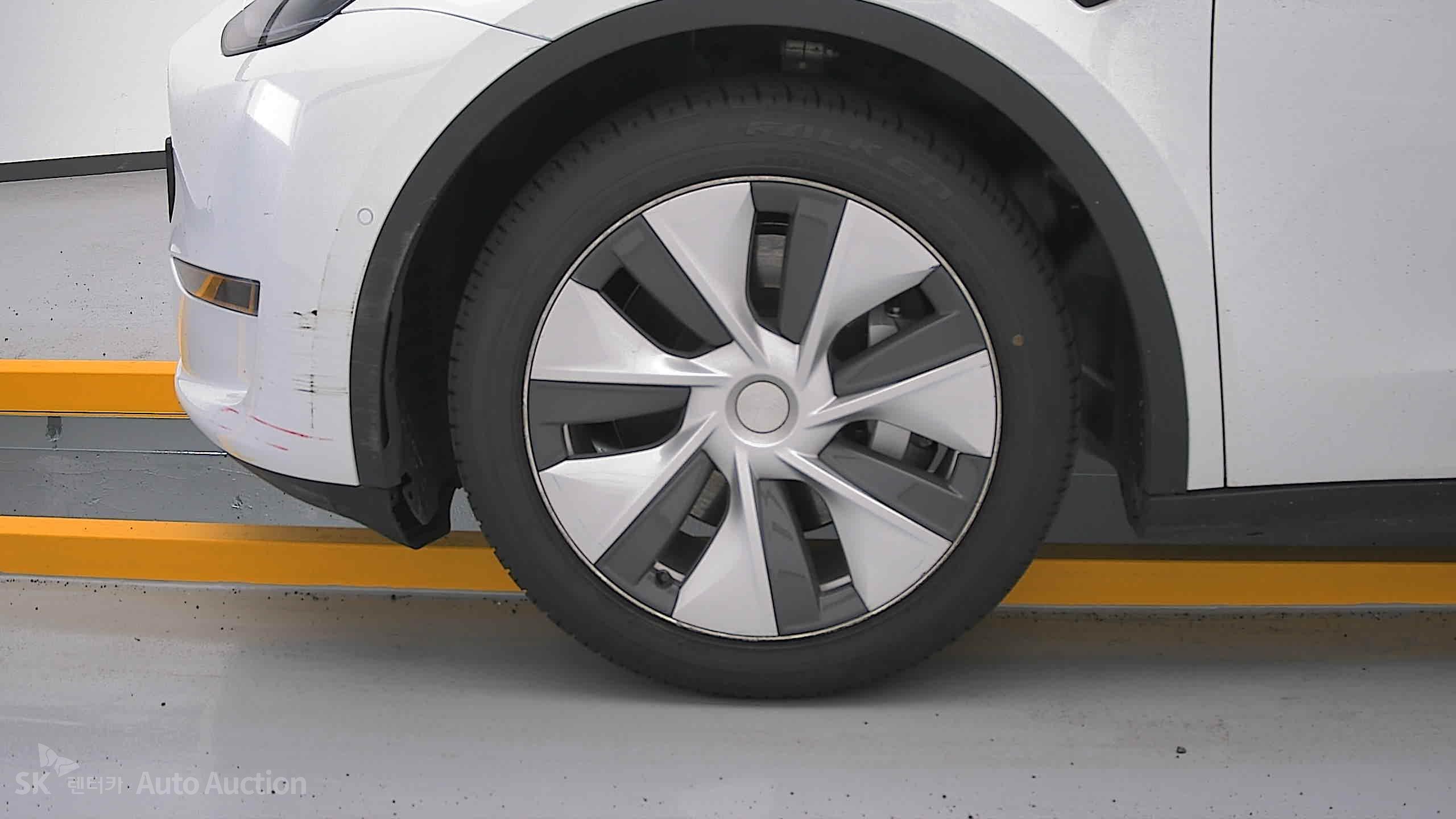 2022 - tesla model y