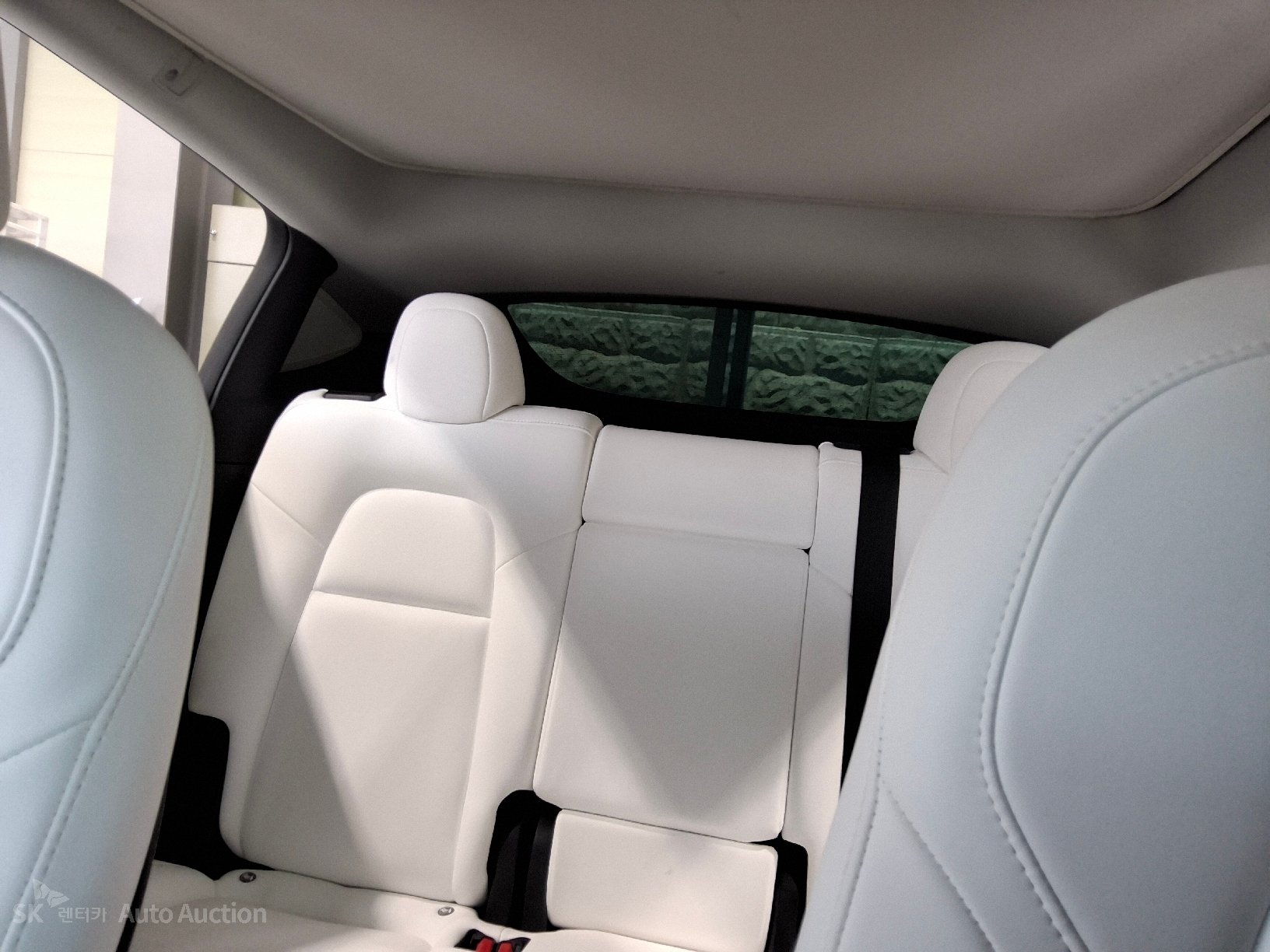 2022 - tesla model y