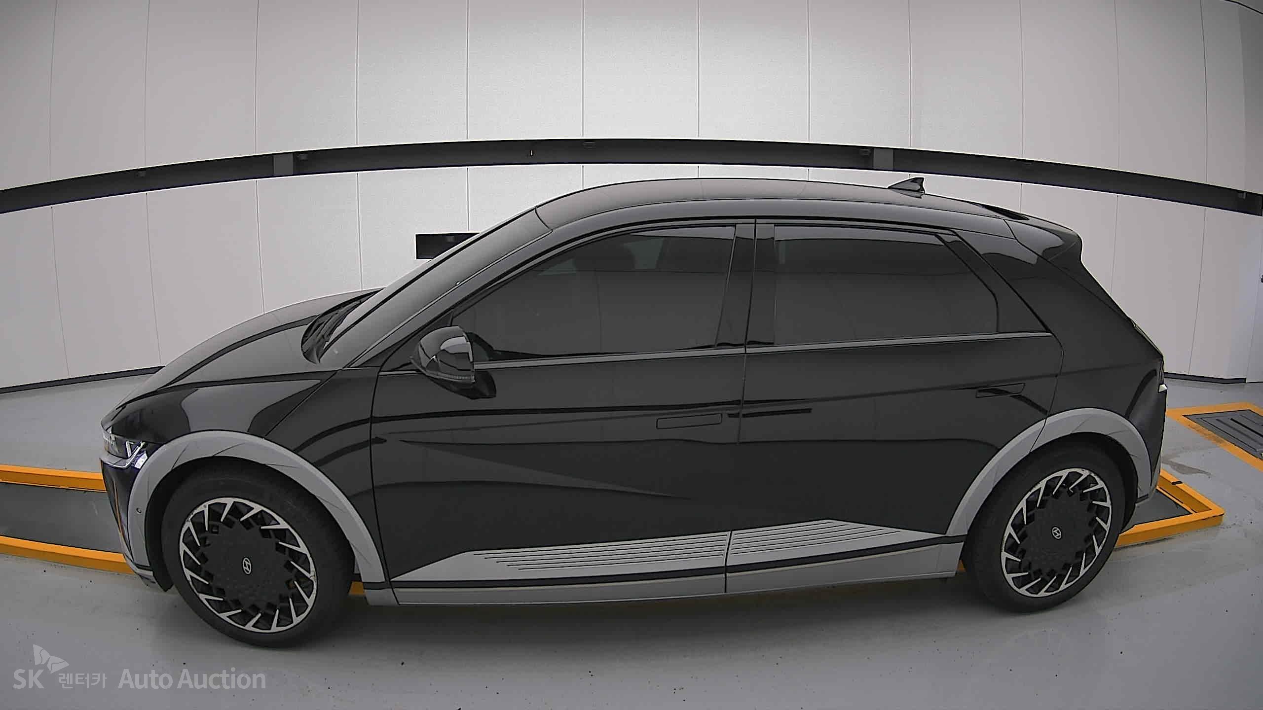 2022 - hyundai ioniq