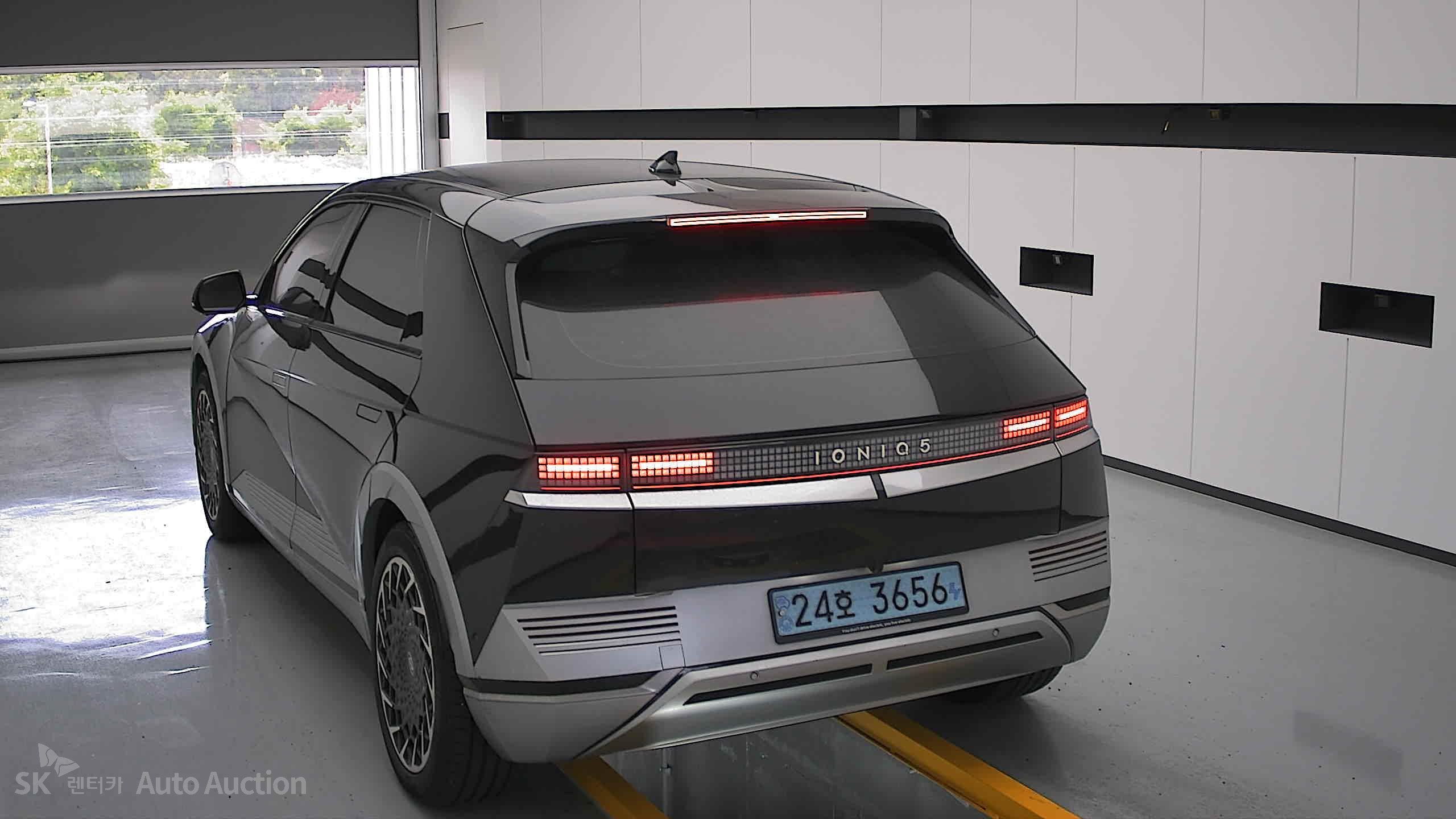 2022 - hyundai ioniq