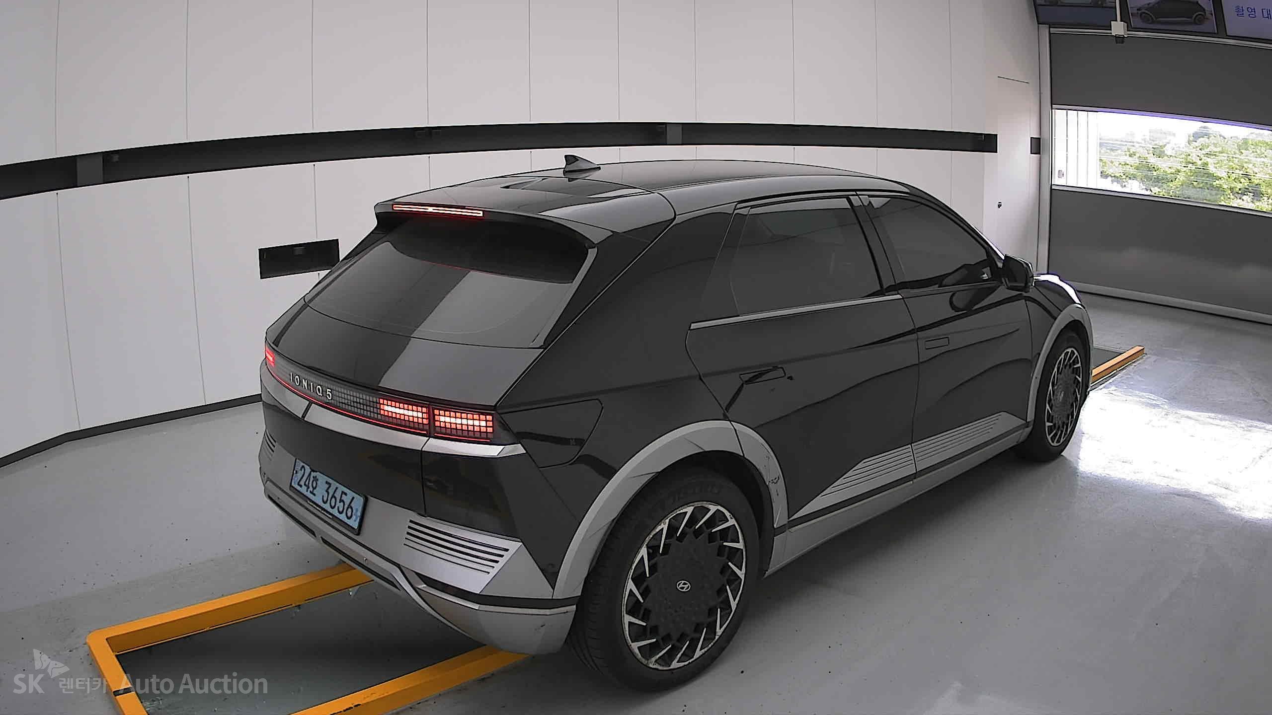 2022 - hyundai ioniq