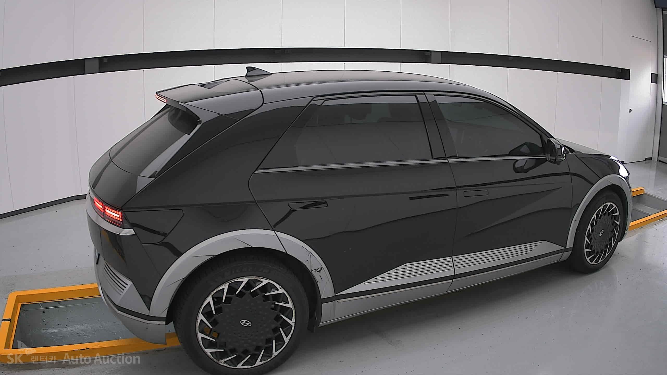 2022 - hyundai ioniq