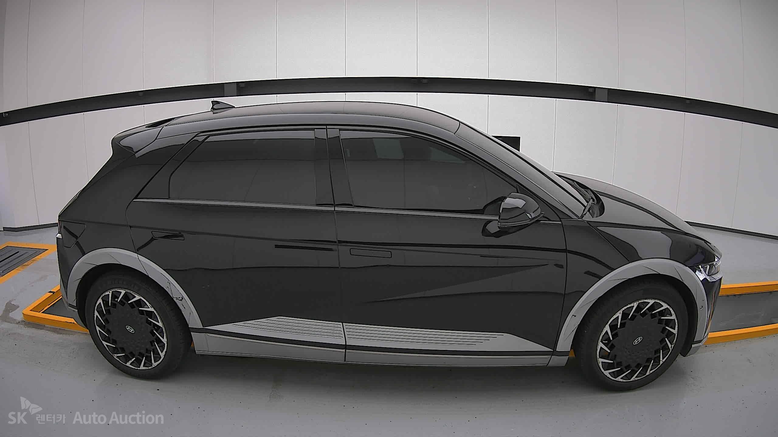 2022 - hyundai ioniq