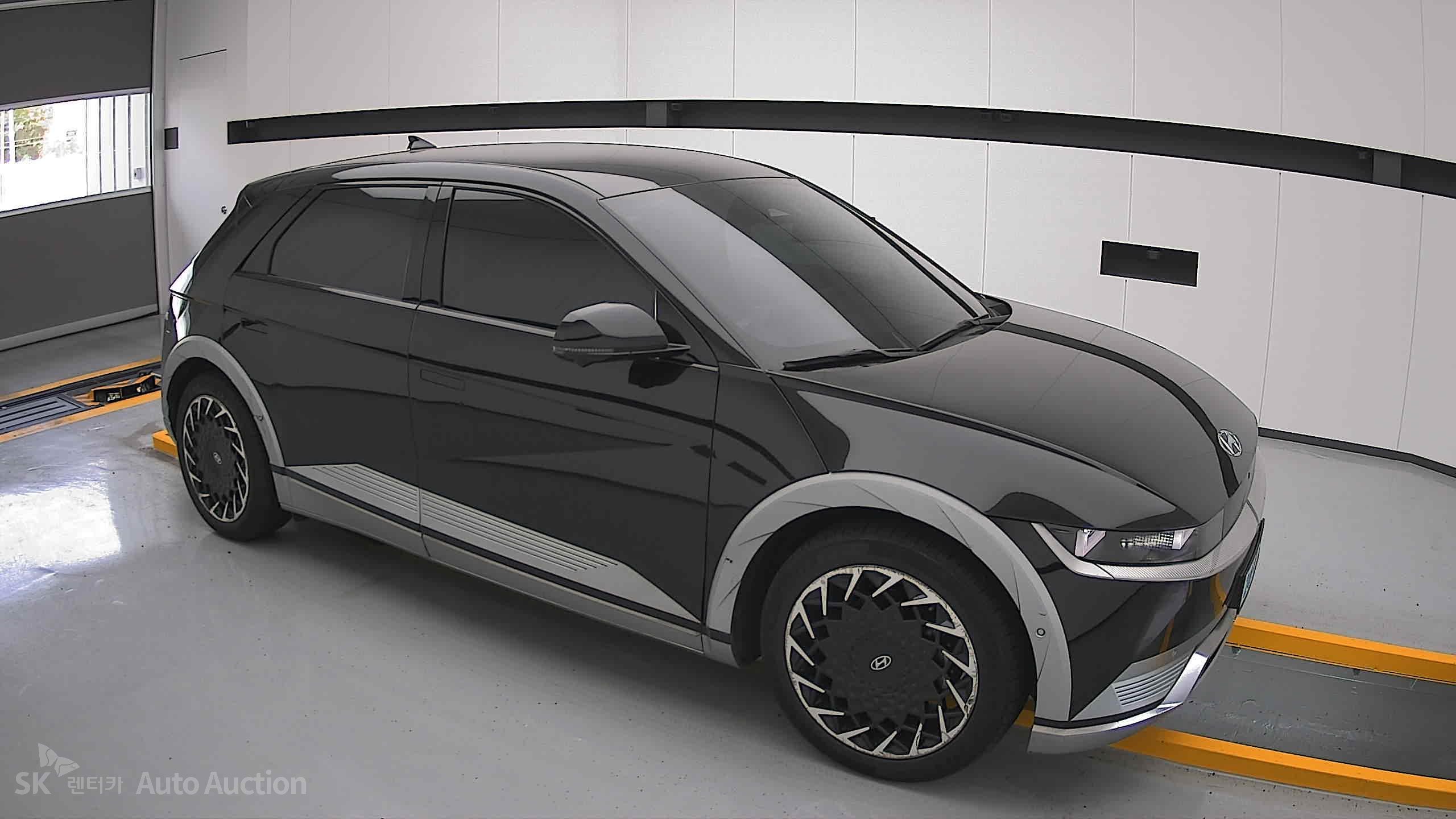 2022 - hyundai ioniq