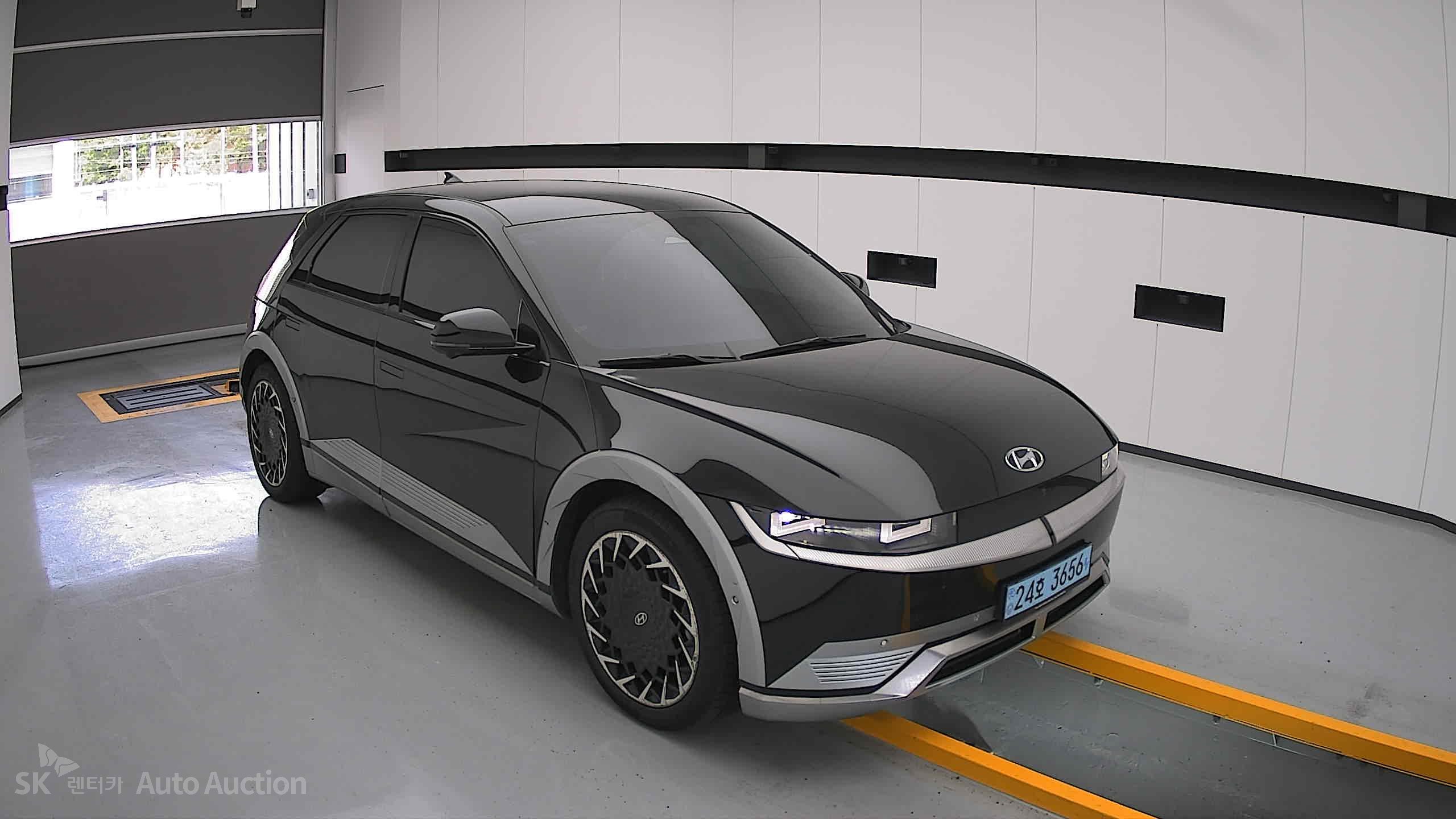 2022 - hyundai ioniq