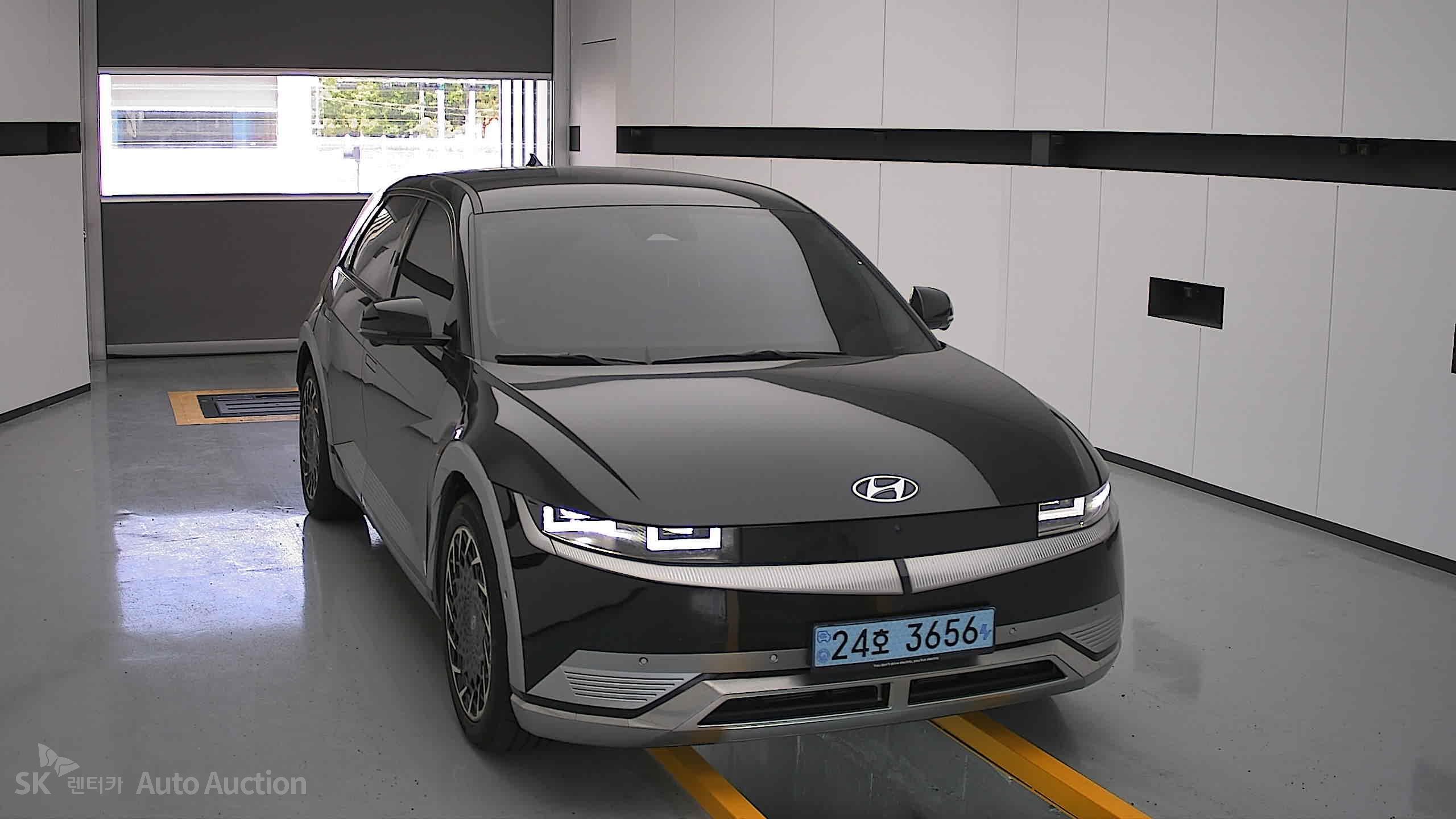 2022 - hyundai ioniq